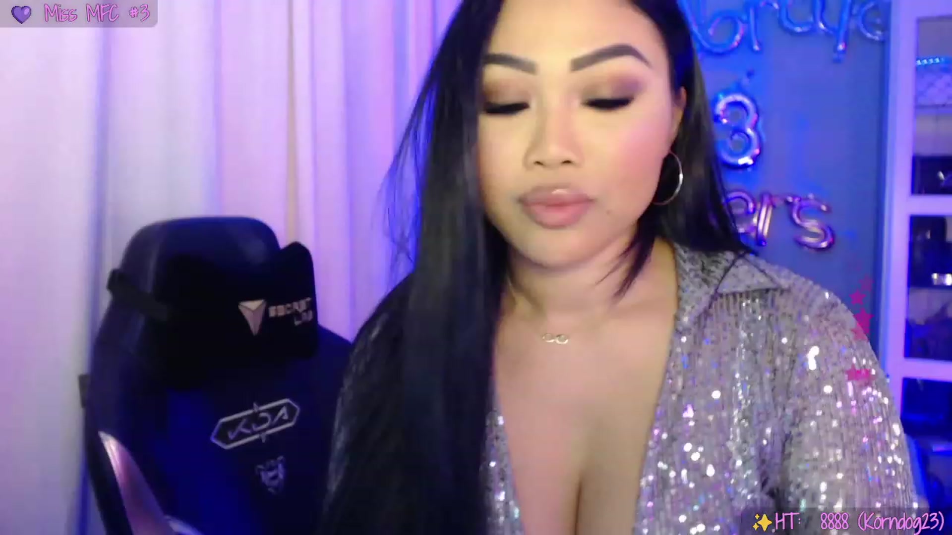 Gallery image thumbnail from SinCityVEE's myfreecams stream on, 09/29/2023, 07:36 image 1 of 20