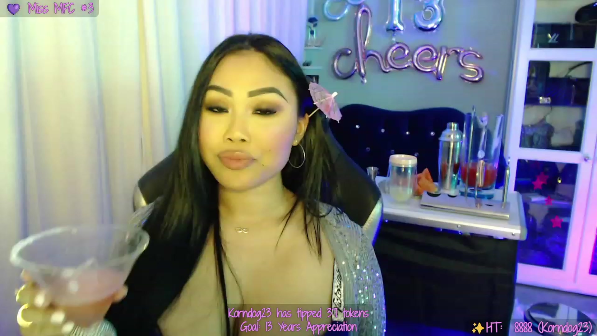 Gallery image thumbnail from SinCityVEE's myfreecams stream on, 09/29/2023, 07:36 image 3 of 20