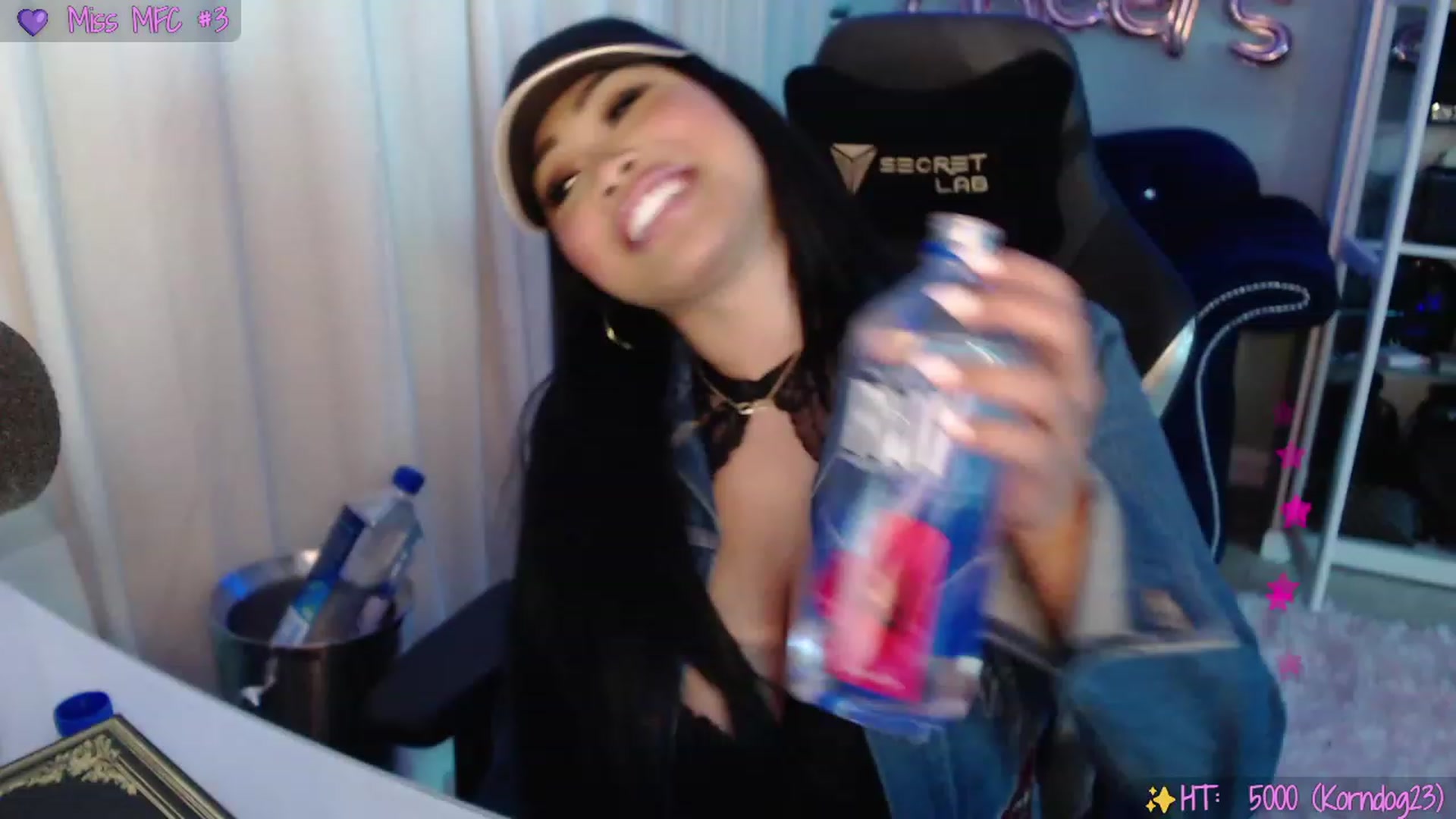 Gallery image thumbnail from SinCityVEE's myfreecams stream on, 09/30/2023, 08:29 image 10 of 20