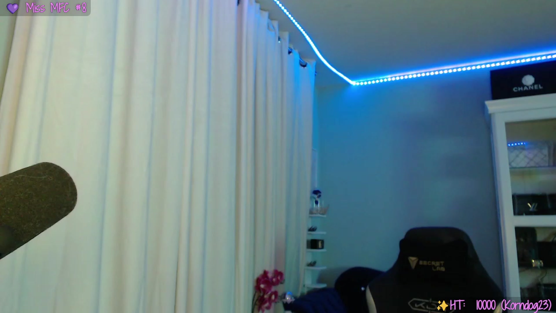 Gallery image thumbnail from SinCityVEE's myfreecams stream on, 10/02/2023, 08:36 image 11 of 20