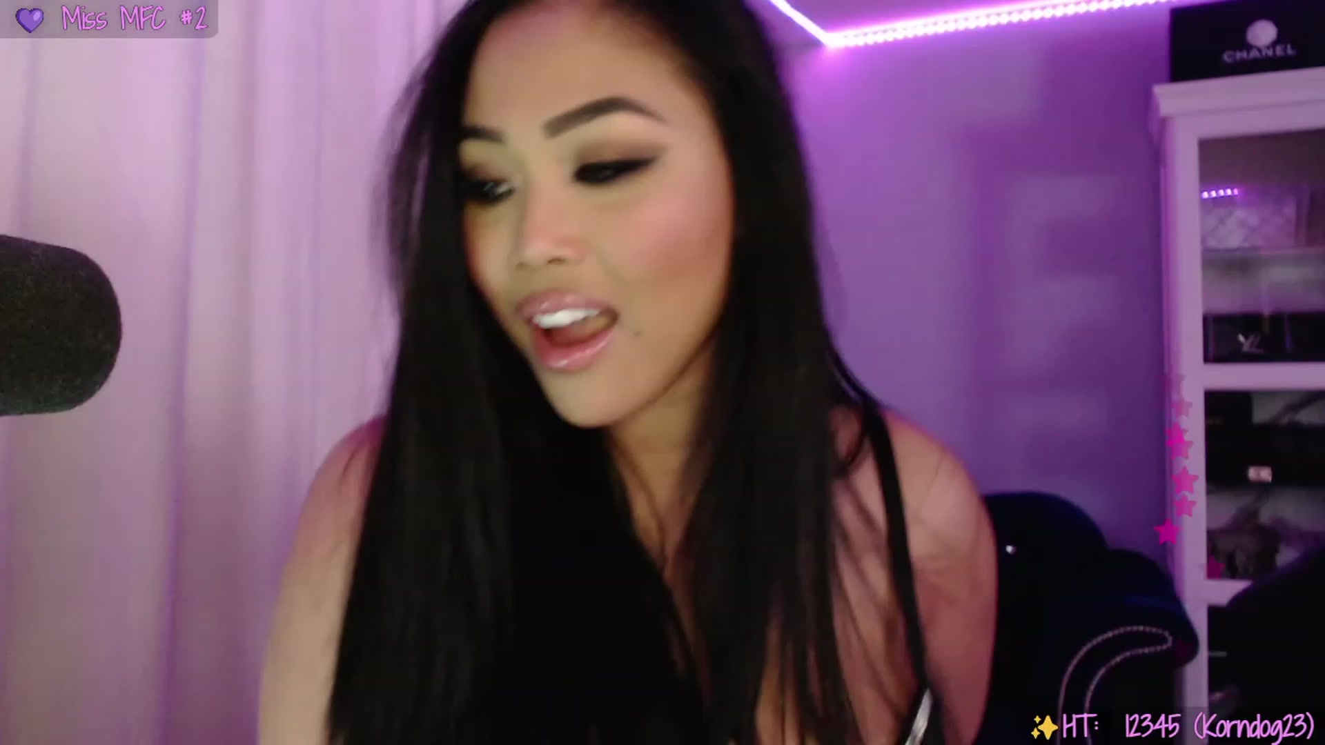 Gallery image thumbnail from SinCityVEE's myfreecams stream on, 11/01/2023, 10:23 image 16 of 20