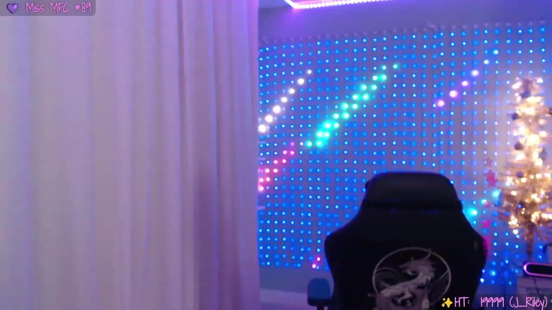 Gallery image thumbnail from SinCityVEE's myfreecams stream on, 11/16/2023, 05:11 image 15 of 20
