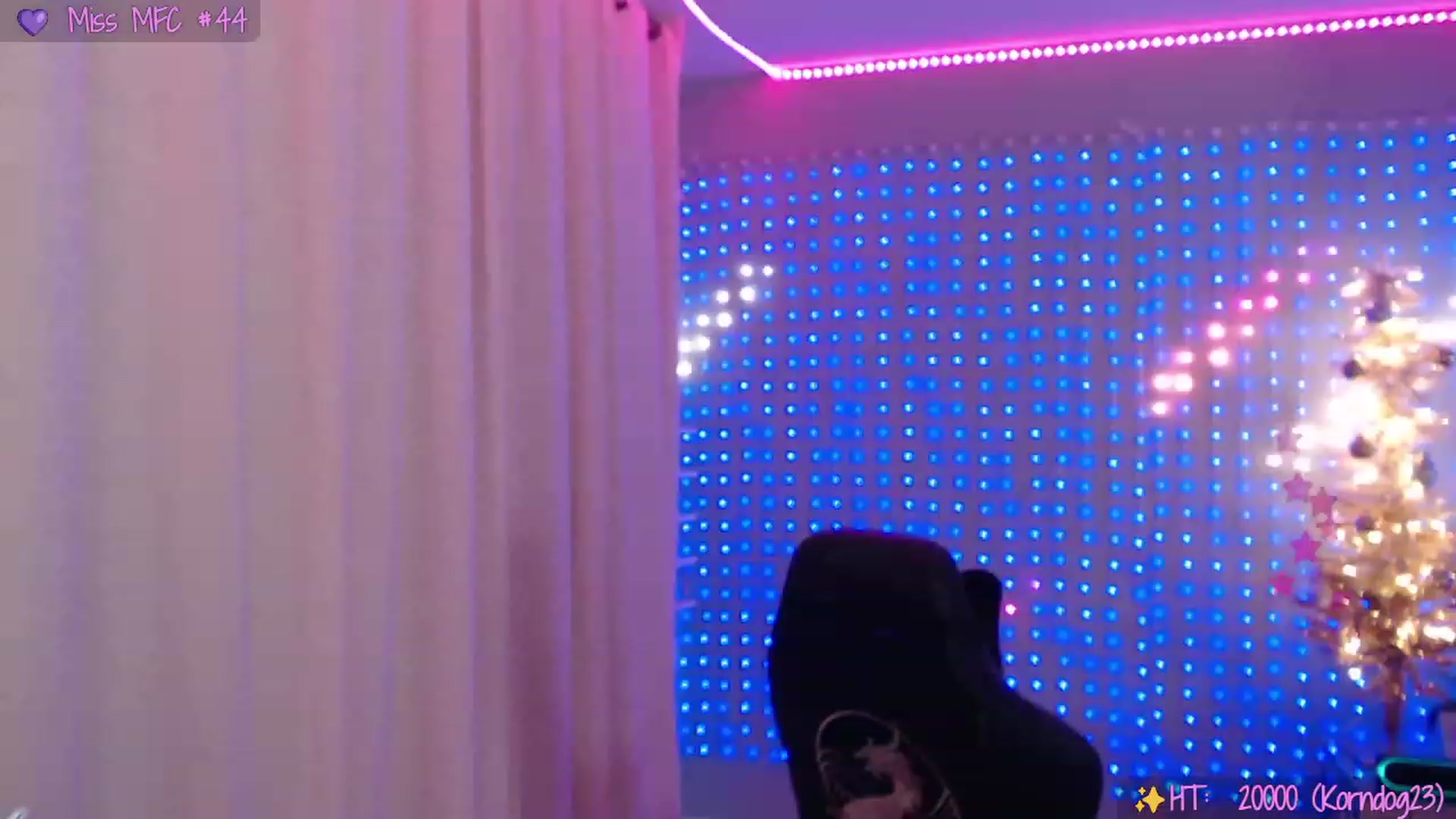 Gallery image thumbnail from SinCityVEE's myfreecams stream on, 11/16/2023, 07:42 image 10 of 20