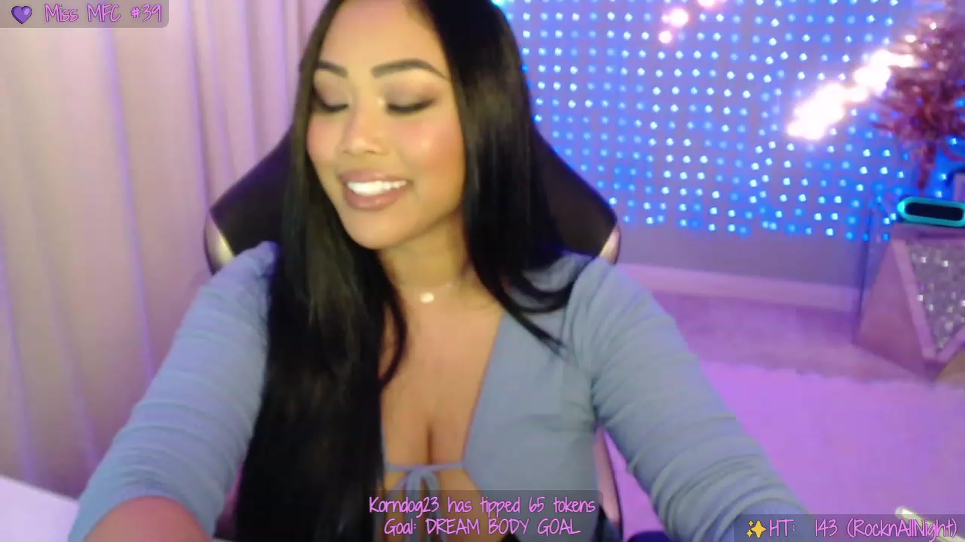 Gallery image thumbnail from SinCityVEE's myfreecams stream on, 11/18/2023, 09:58 image 1 of 20
