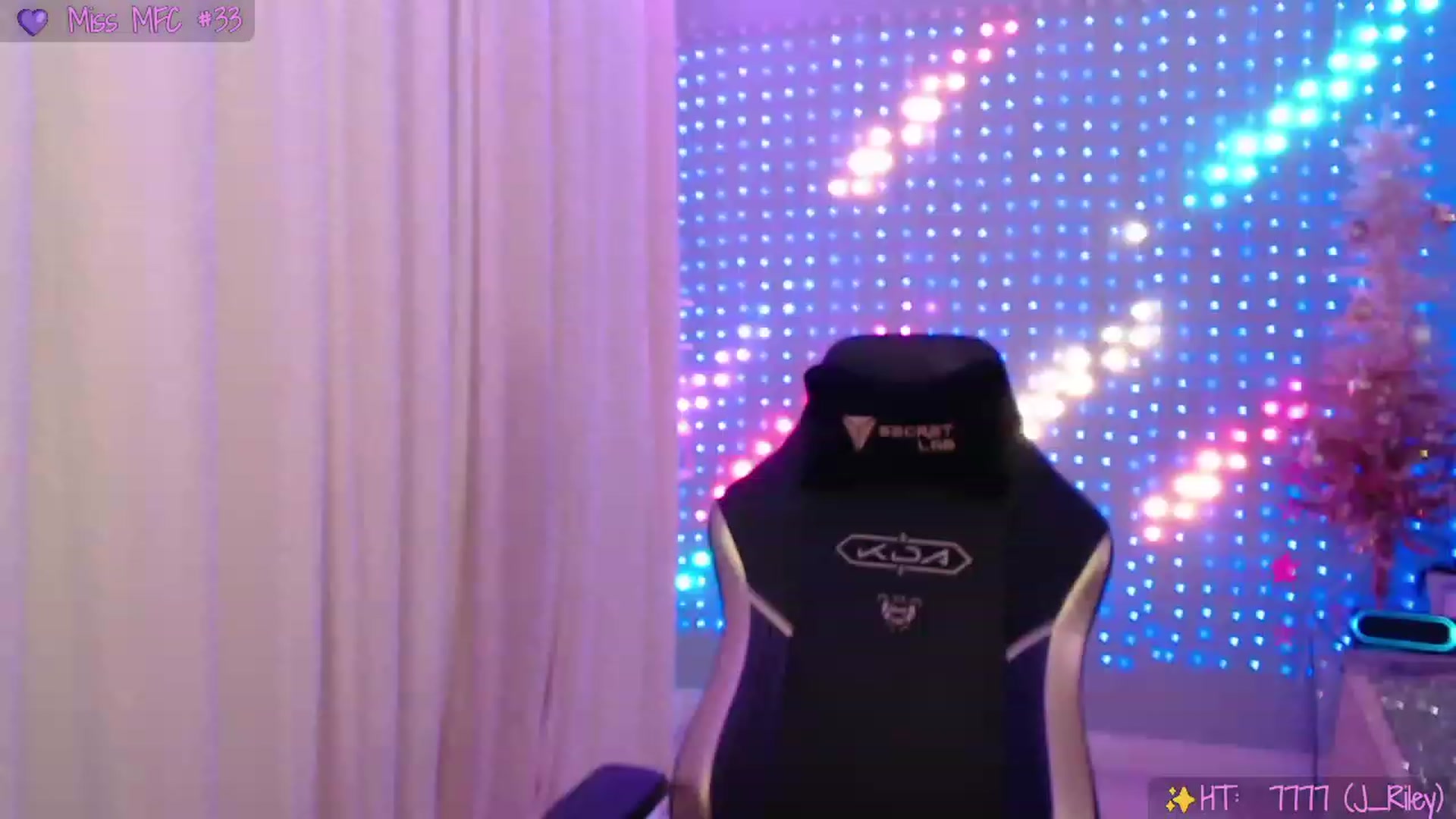 Gallery image thumbnail from SinCityVEE's myfreecams stream on, 11/18/2023, 09:58 image 10 of 20