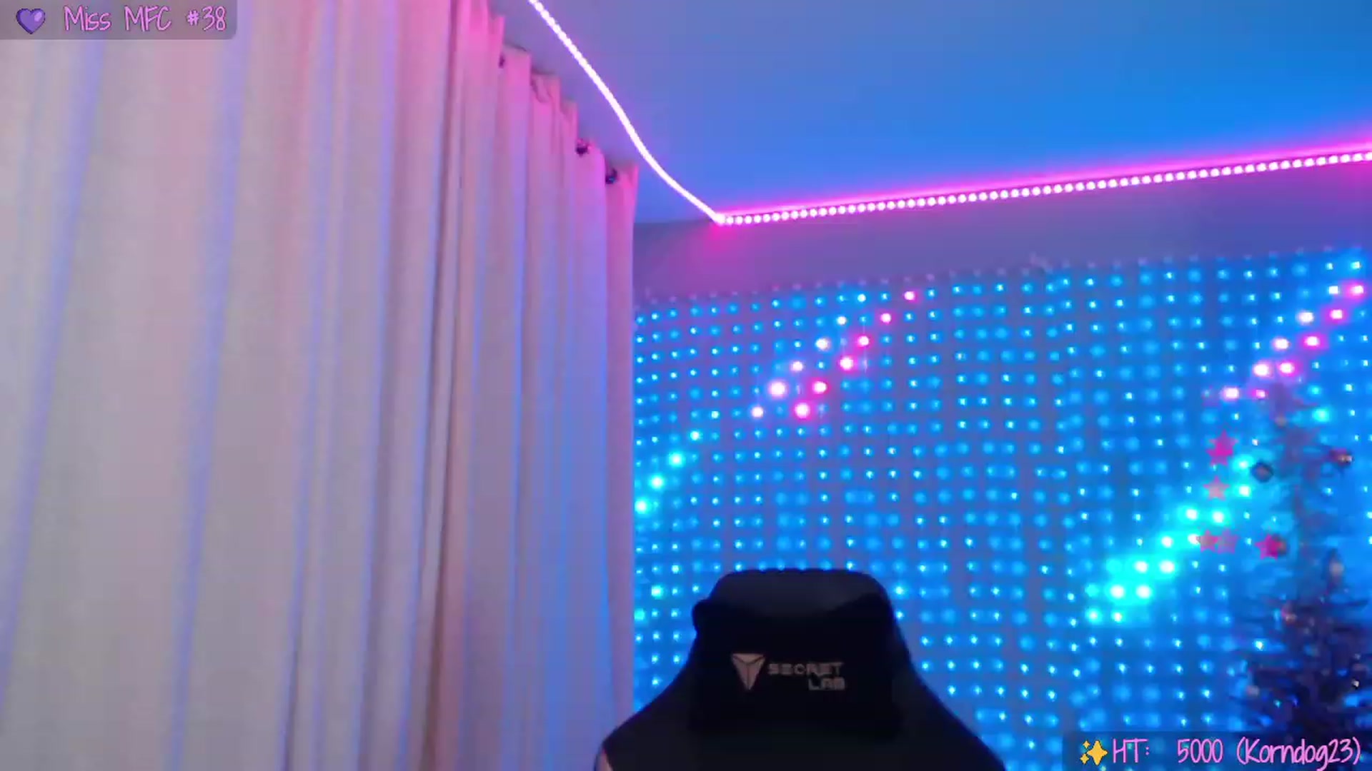 Gallery image thumbnail from SinCityVEE's myfreecams stream on, 11/18/2023, 09:58 image 5 of 20