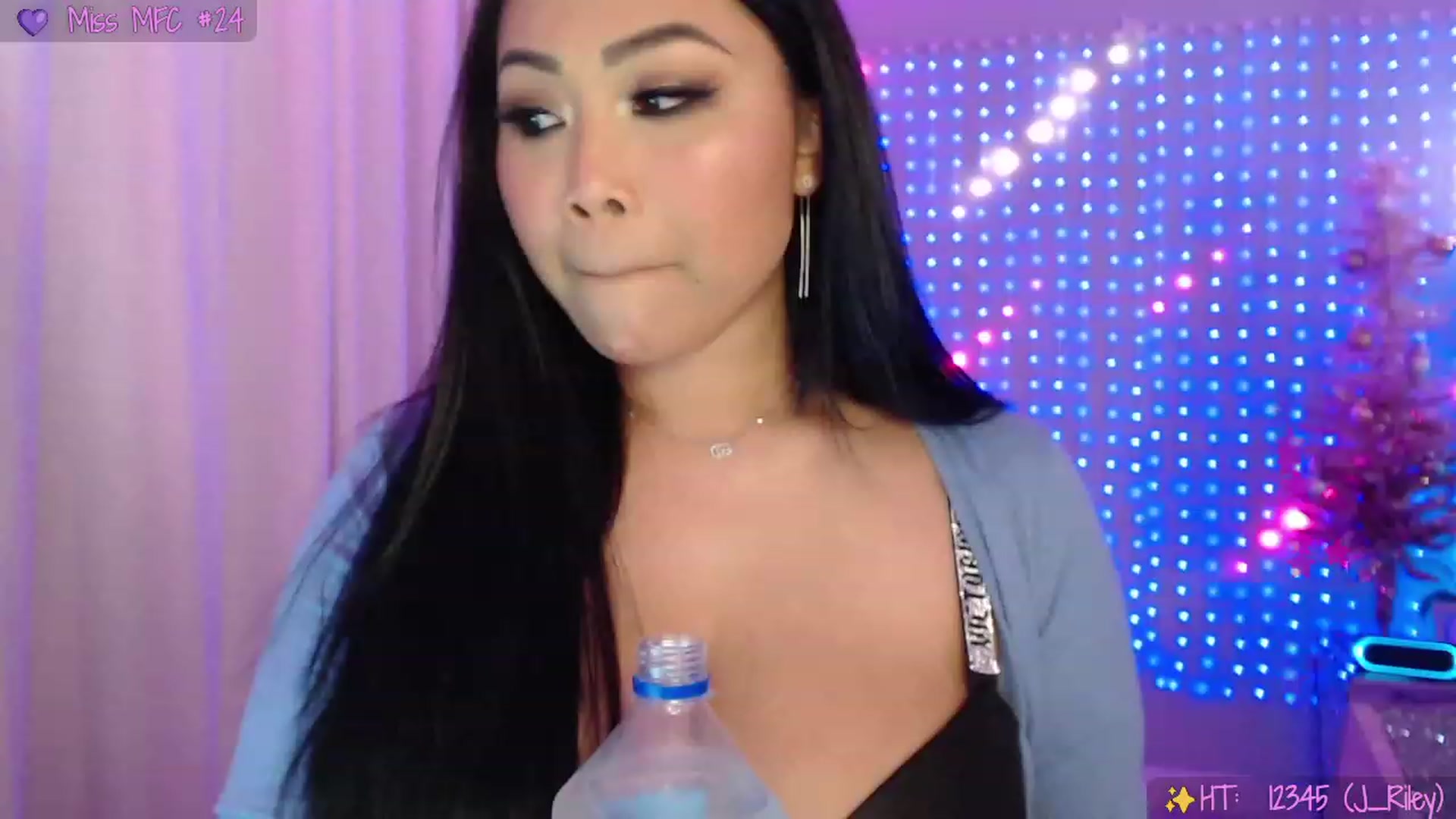 Gallery image thumbnail from SinCityVEE's myfreecams stream on, 11/18/2023, 09:58 image 15 of 20
