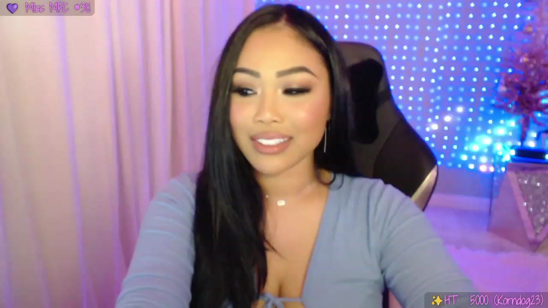 Gallery image thumbnail from SinCityVEE's myfreecams stream on, 11/18/2023, 09:58 image 7 of 20