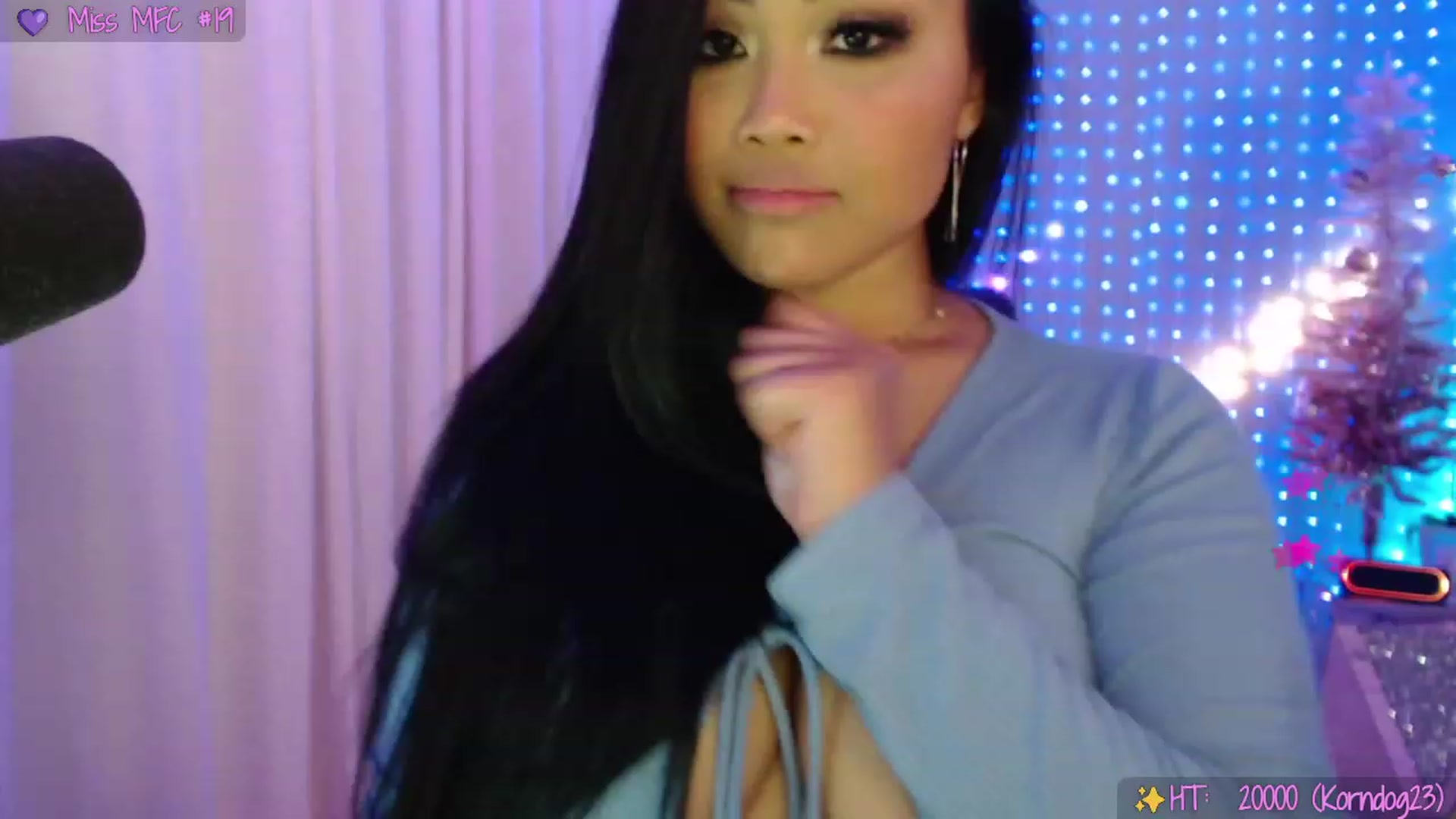 Gallery image thumbnail from SinCityVEE's myfreecams stream on, 11/18/2023, 11:36 image 10 of 20