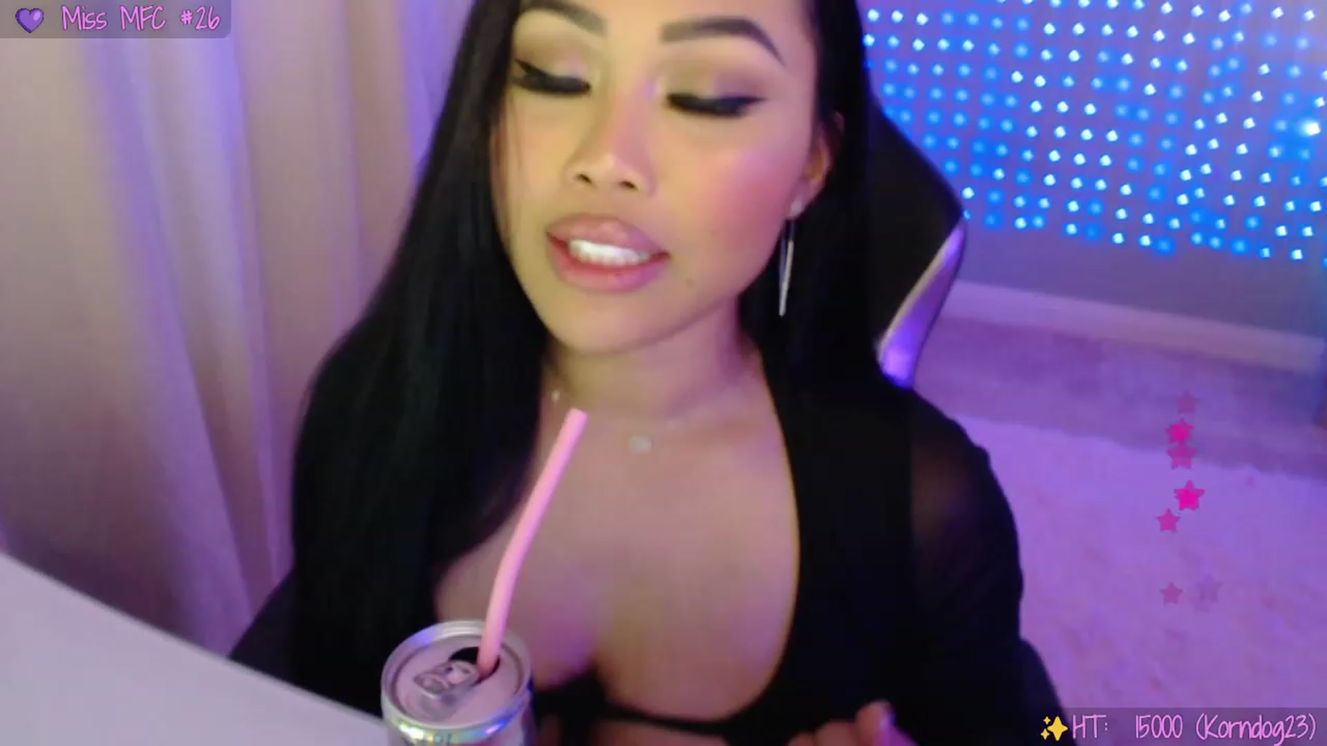 Gallery image thumbnail from SinCityVEE's myfreecams stream on, 11/26/2023, 08:55 image 7 of 20