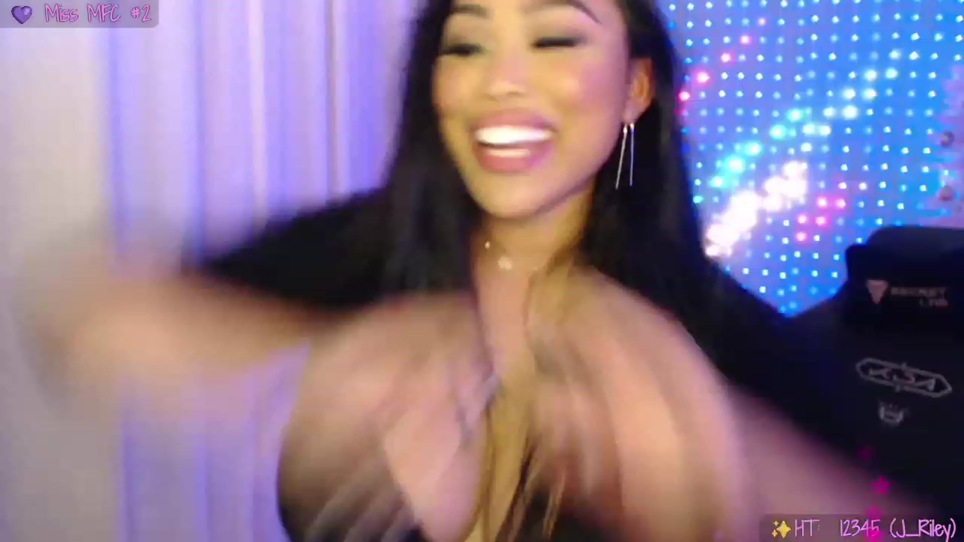 Gallery image thumbnail from SinCityVEE's myfreecams stream on, 12/03/2023, 08:02 image 12 of 20