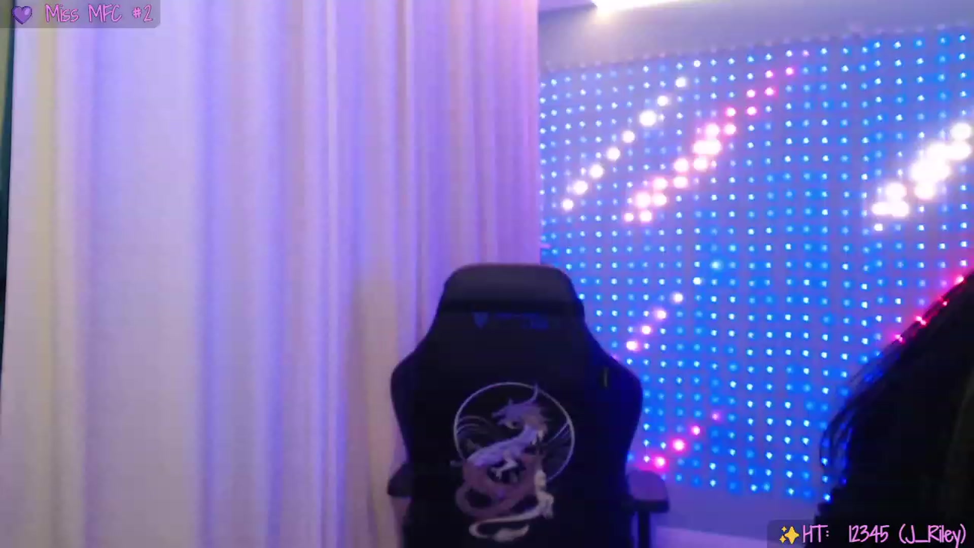 Gallery image thumbnail from SinCityVEE's myfreecams stream on, 12/03/2023, 09:24 image 12 of 20
