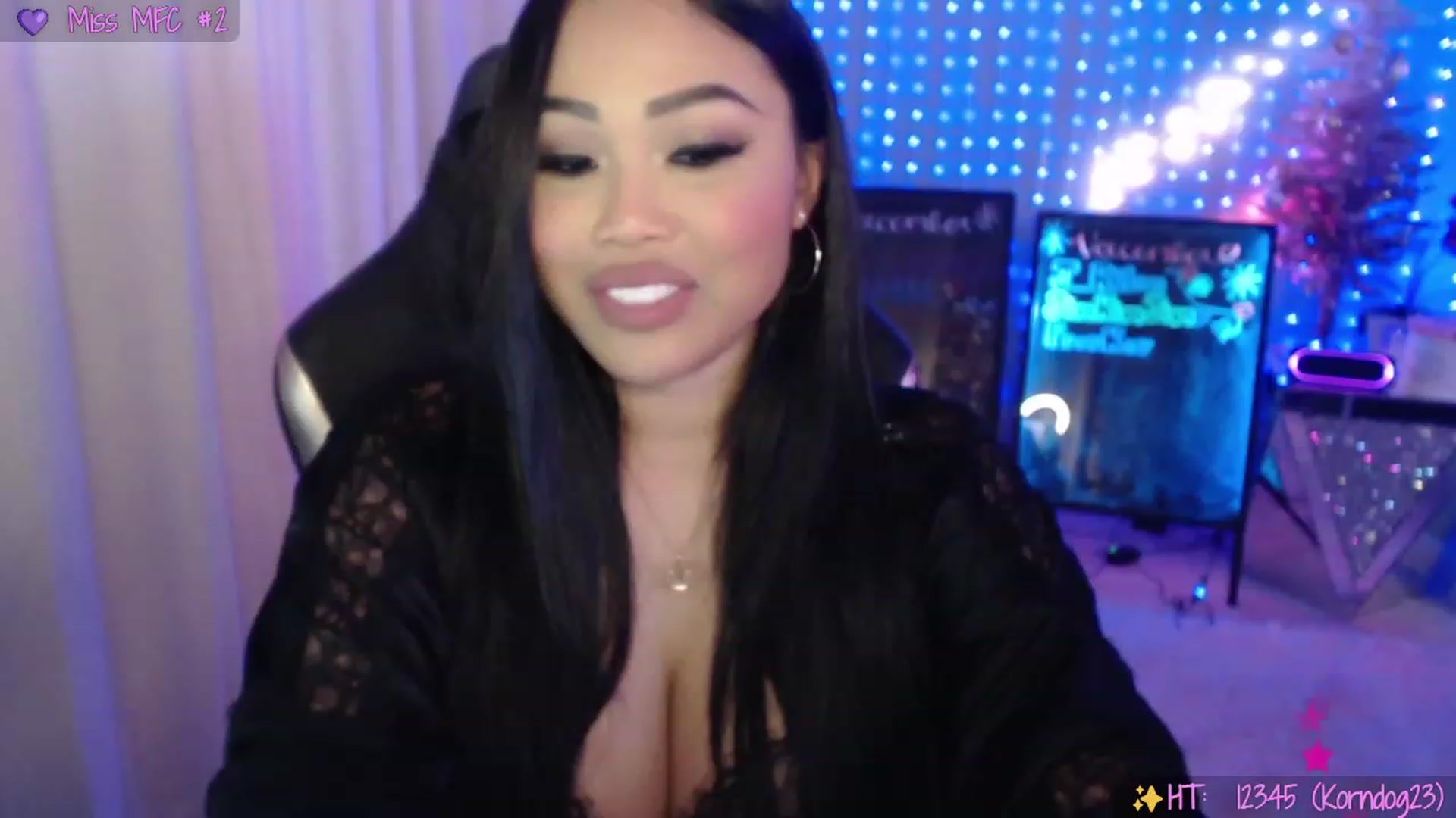 Gallery image thumbnail from SinCityVEE's myfreecams stream on, 12/06/2023, 06:50 image 13 of 20