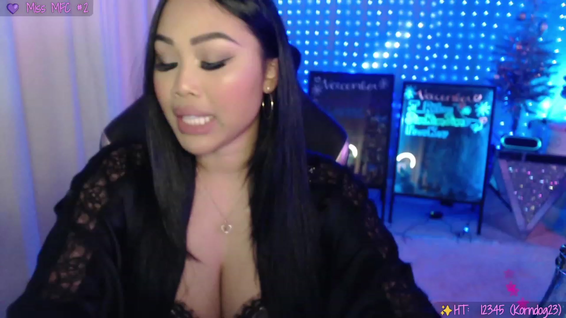 Gallery image thumbnail from SinCityVEE's myfreecams stream on, 12/06/2023, 06:50 image 12 of 20
