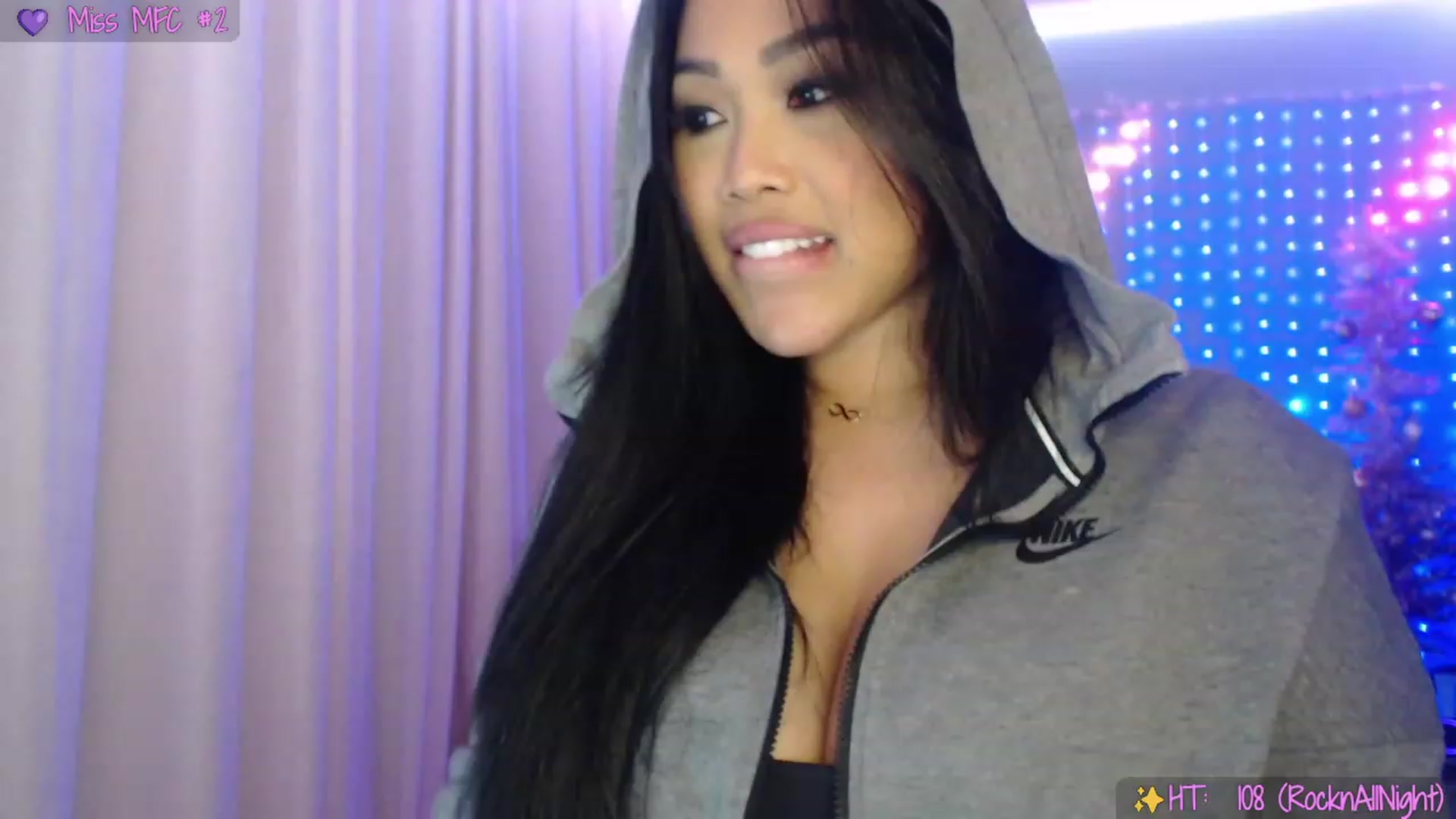 Gallery image thumbnail from SinCityVEE's myfreecams stream on, 12/08/2023, 11:24 image 10 of 20