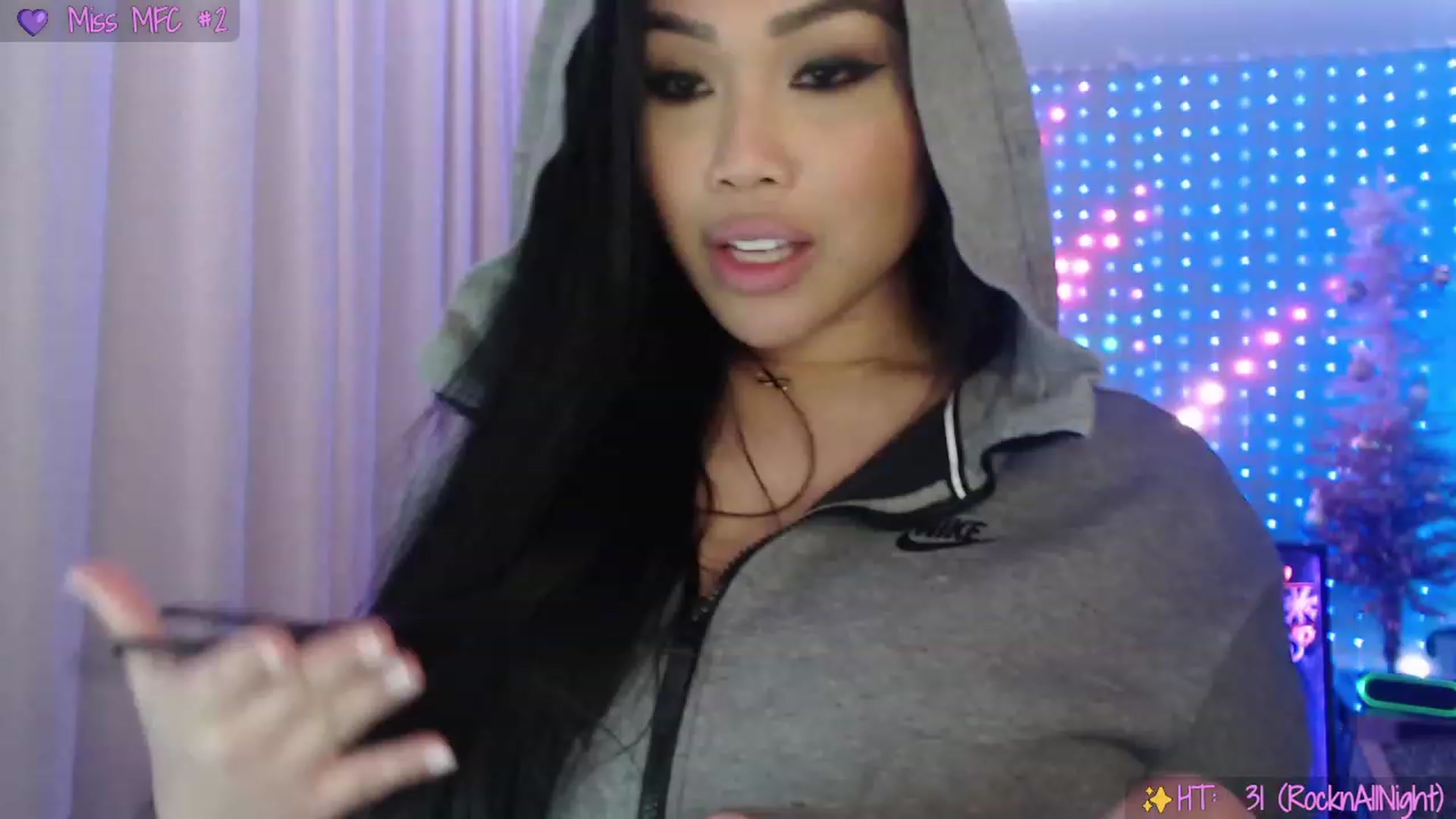 Gallery image thumbnail from SinCityVEE's myfreecams stream on, 12/08/2023, 11:24 image 6 of 20
