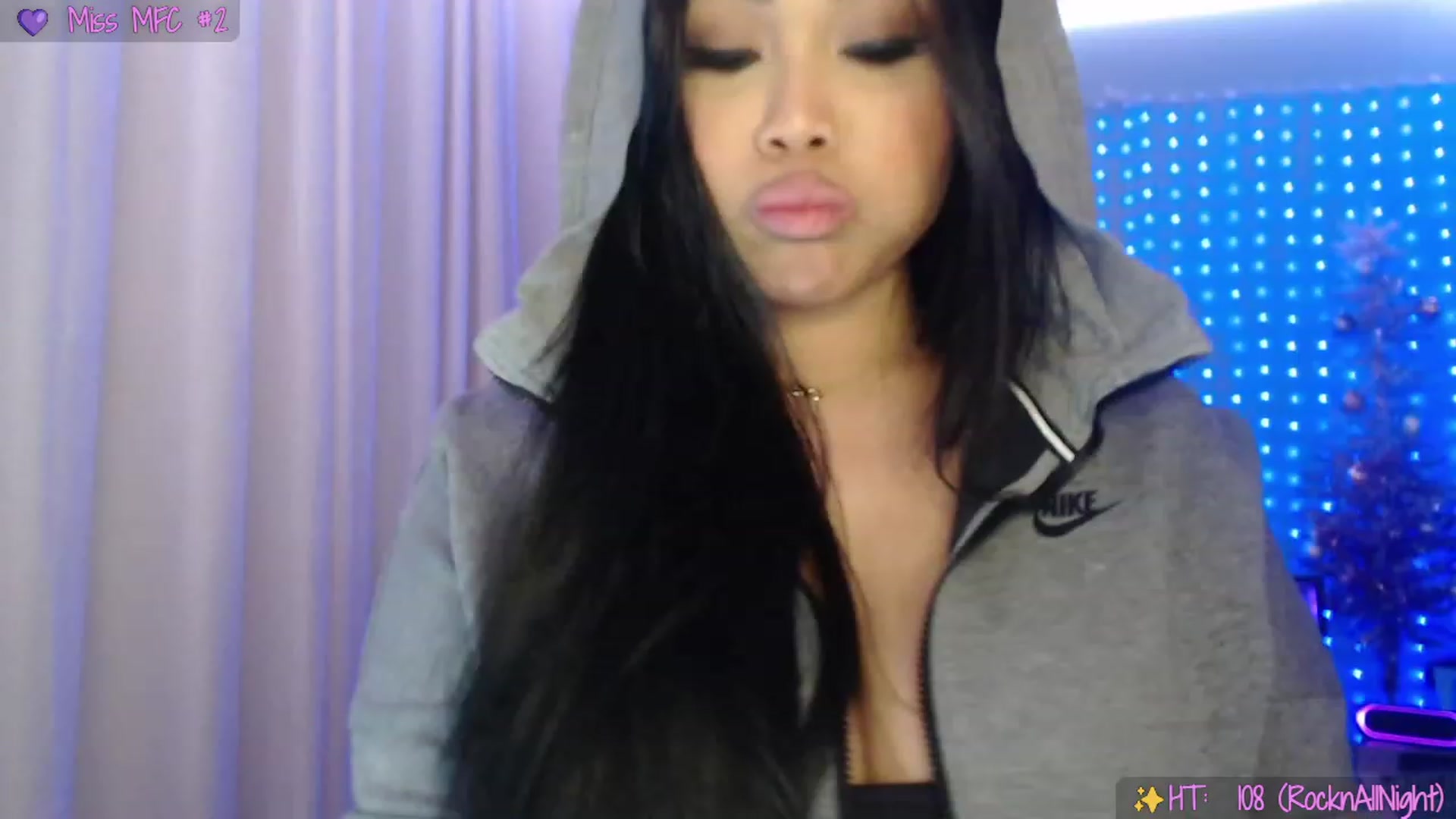 Gallery image thumbnail from SinCityVEE's myfreecams stream on, 12/08/2023, 11:24 image 11 of 20