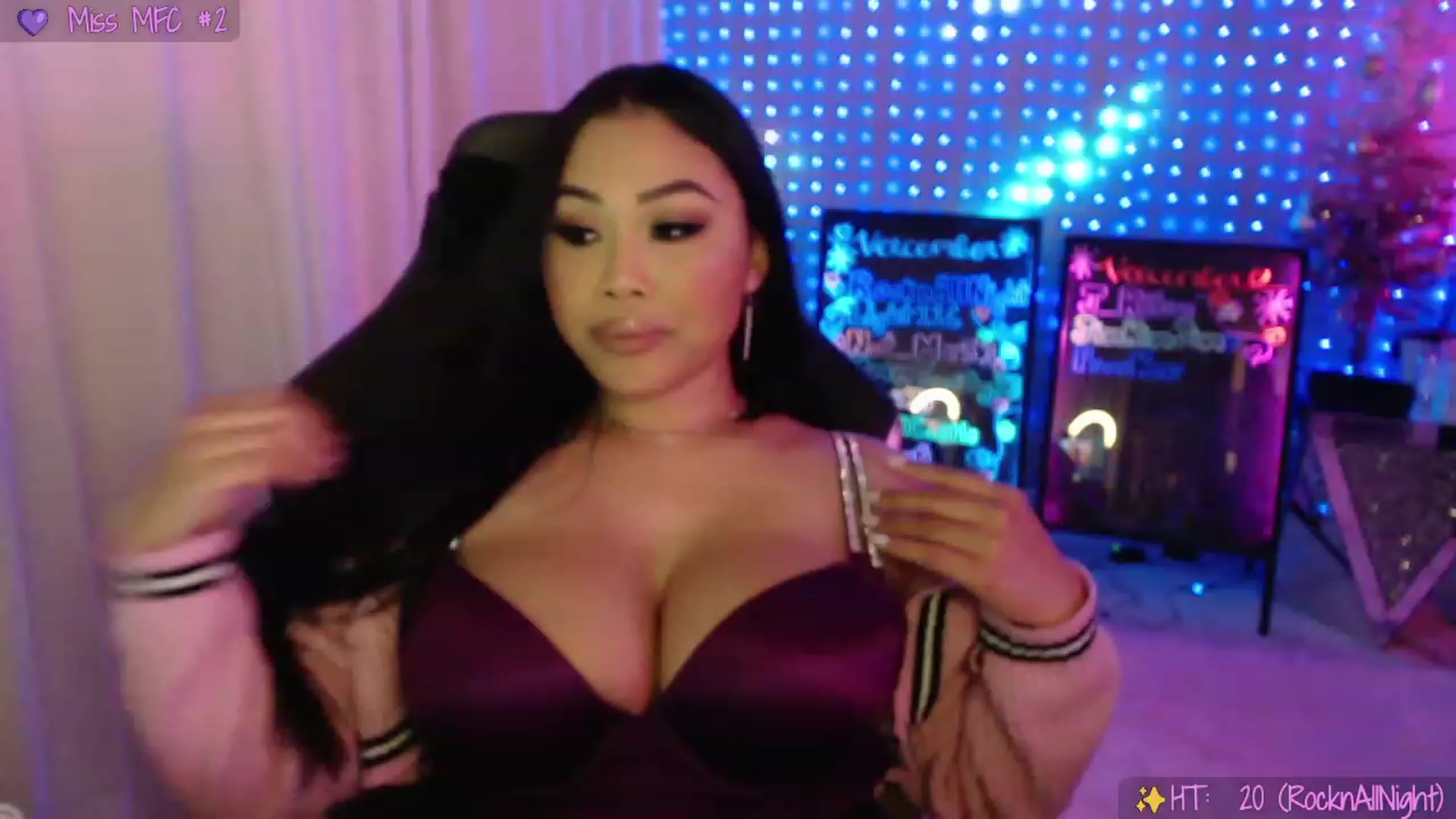 Gallery image thumbnail from SinCityVEE's myfreecams stream on, 12/09/2023, 07:15 image 13 of 20