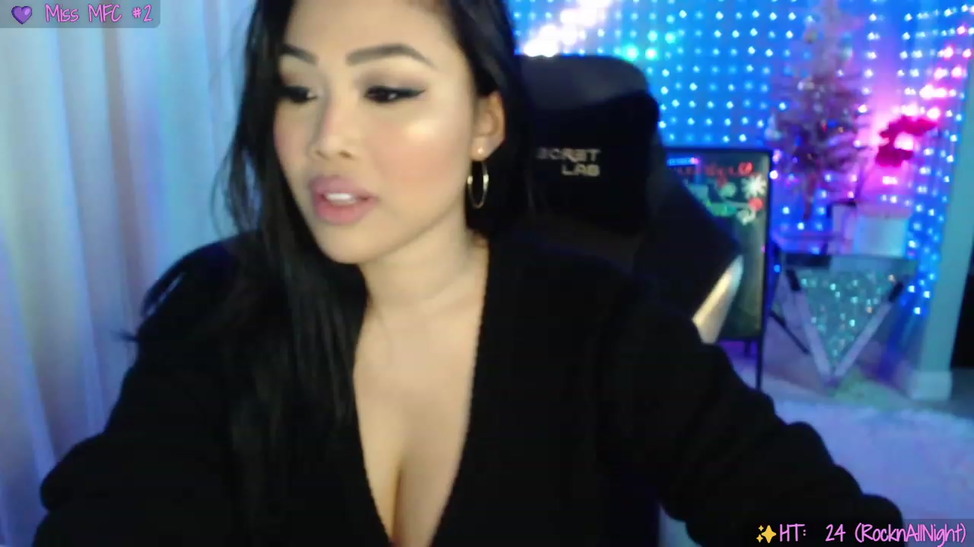 Gallery image thumbnail from SinCityVEE's myfreecams stream on, 12/13/2023, 06:34 image 10 of 20