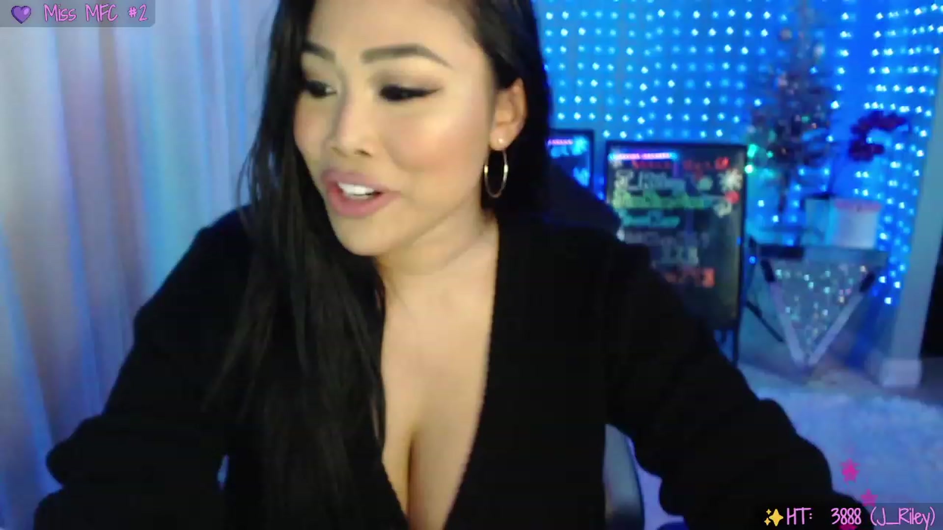Gallery image thumbnail from SinCityVEE's myfreecams stream on, 12/13/2023, 06:34 image 11 of 20