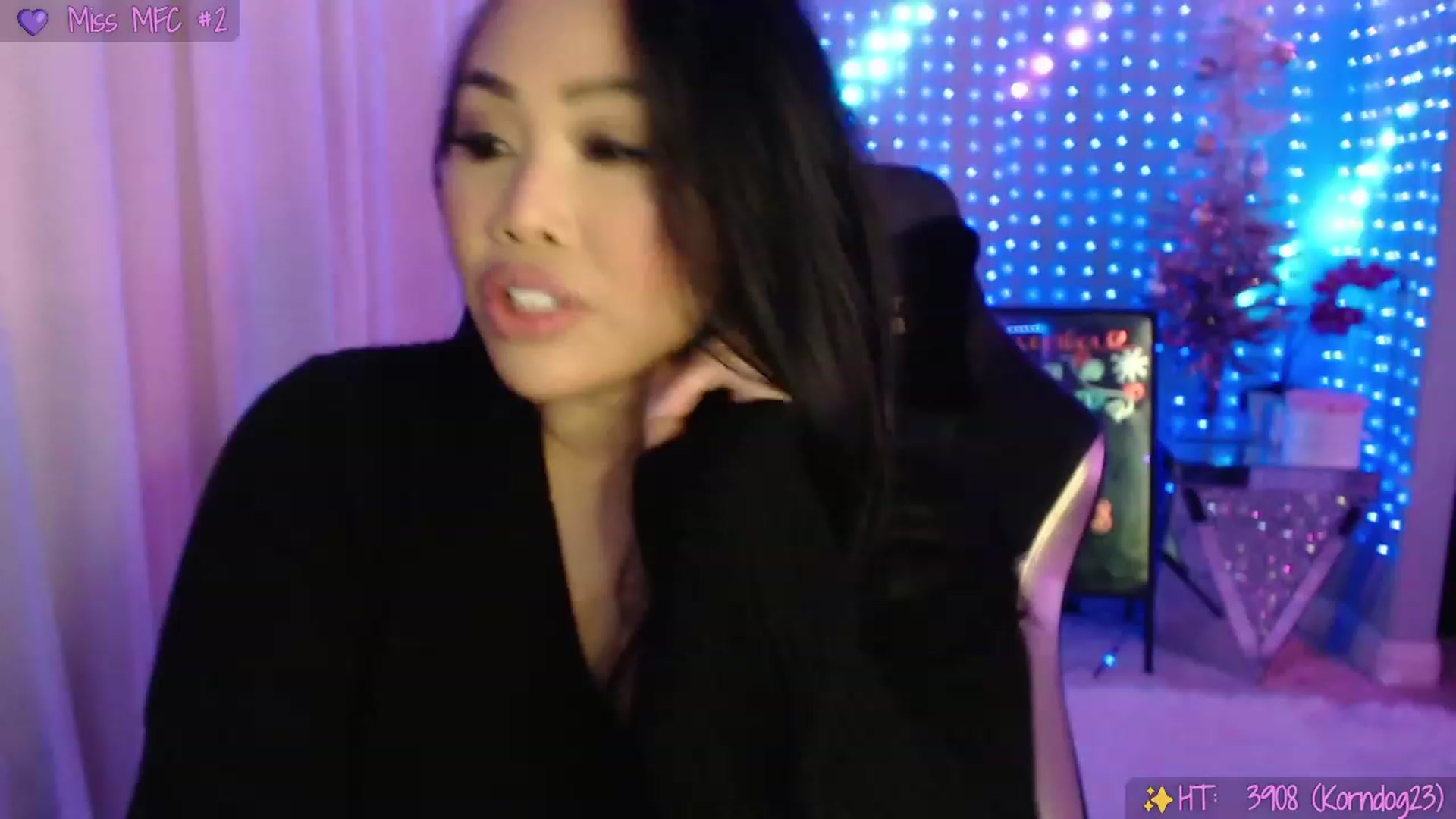 Gallery image thumbnail from SinCityVEE's myfreecams stream on, 12/13/2023, 08:04 image 15 of 20