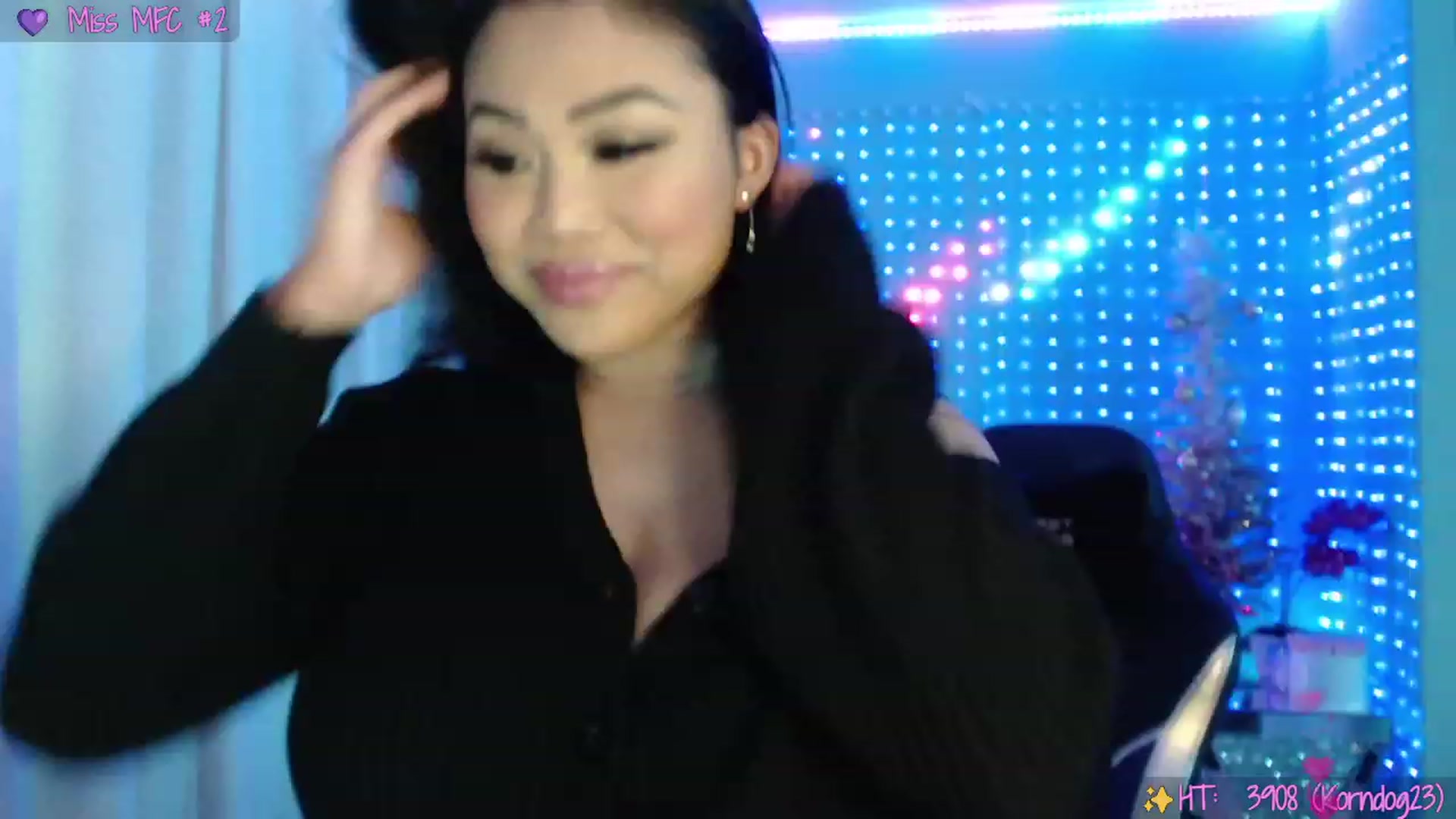 Gallery image thumbnail from SinCityVEE's myfreecams stream on, 12/13/2023, 08:04 image 19 of 20