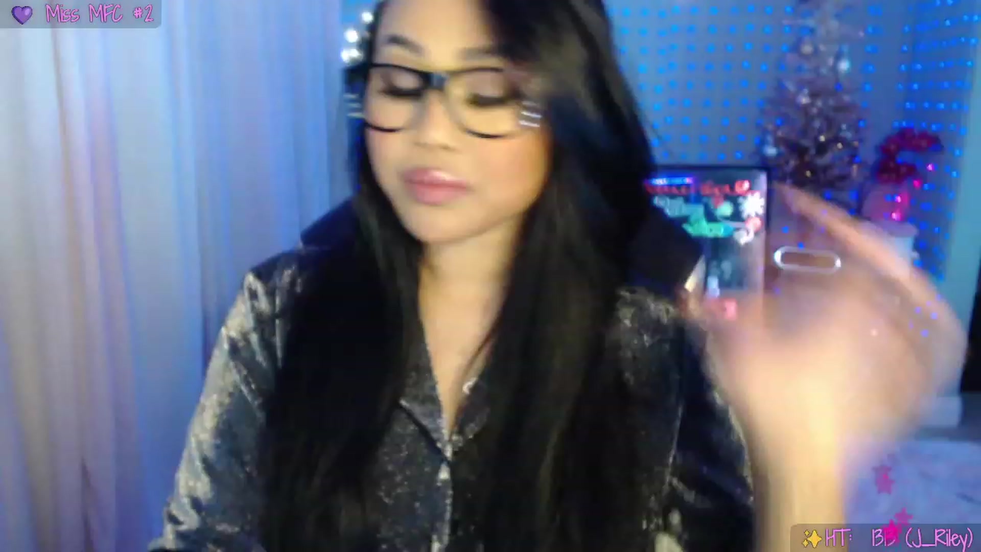 Gallery image thumbnail from SinCityVEE's myfreecams stream on, 12/19/2023, 05:57 image 20 of 20
