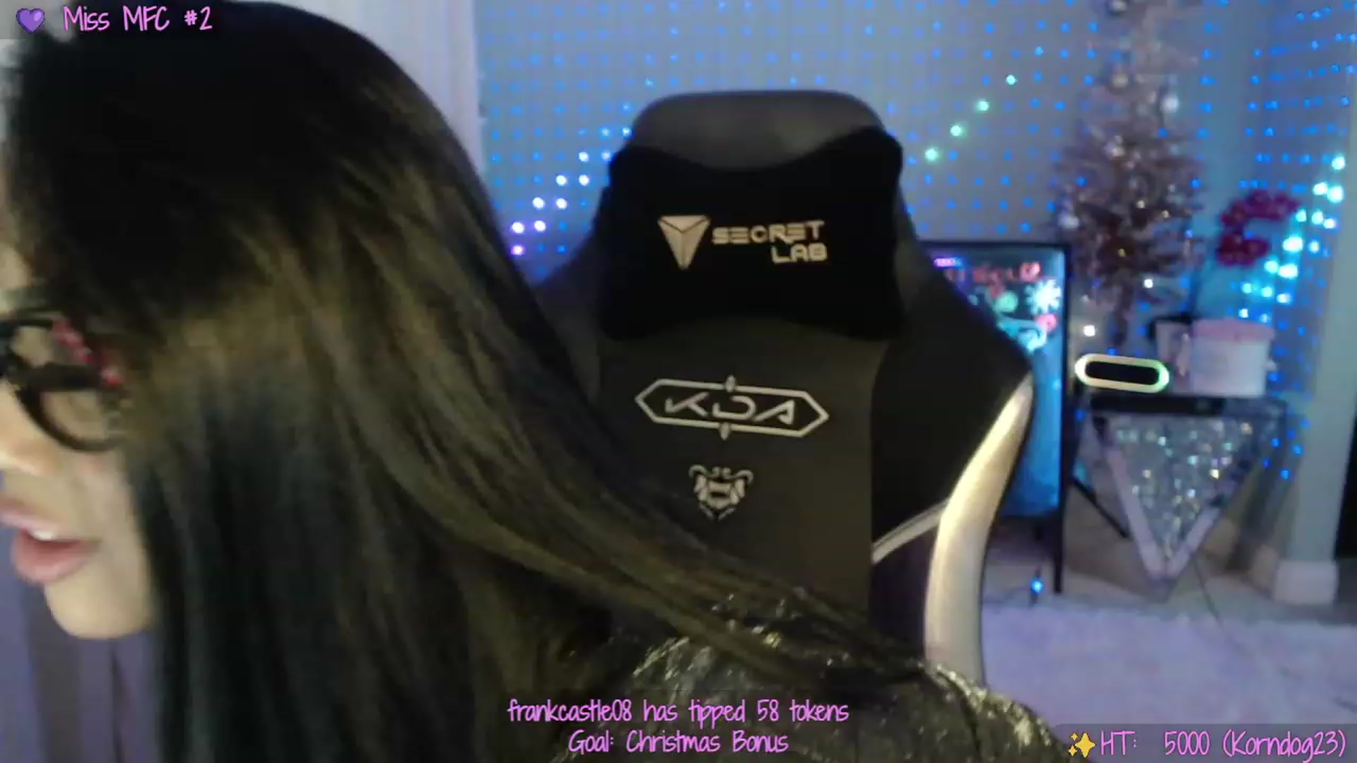 Gallery image thumbnail from SinCityVEE's myfreecams stream on, 12/19/2023, 06:53 image 12 of 20