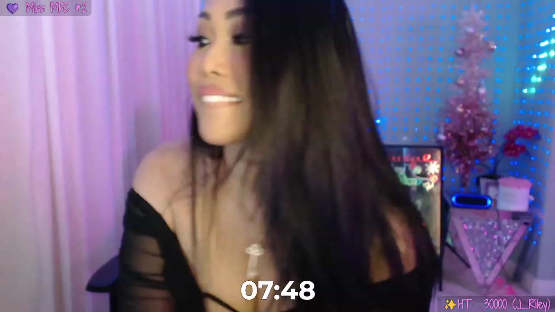 Gallery image thumbnail from SinCityVEE's myfreecams stream on, 12/23/2023, 07:10 image 13 of 20