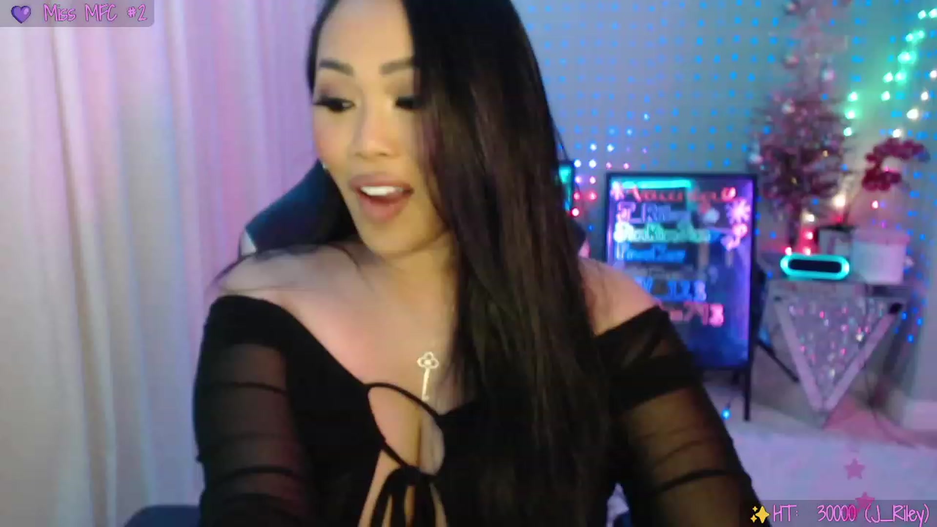 Gallery image thumbnail from SinCityVEE's myfreecams stream on, 12/23/2023, 07:10 image 2 of 20