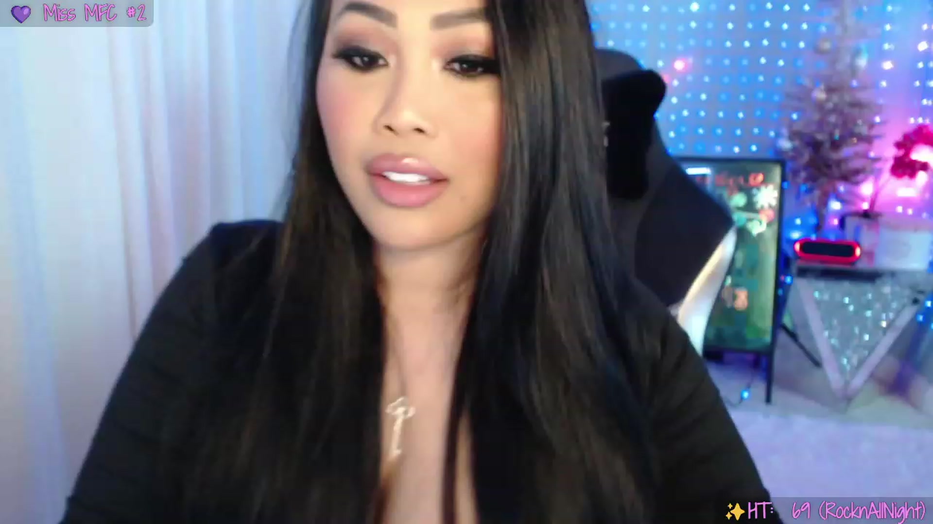 Gallery image thumbnail from SinCityVEE's myfreecams stream on, 12/28/2023, 09:45 image 1 of 20