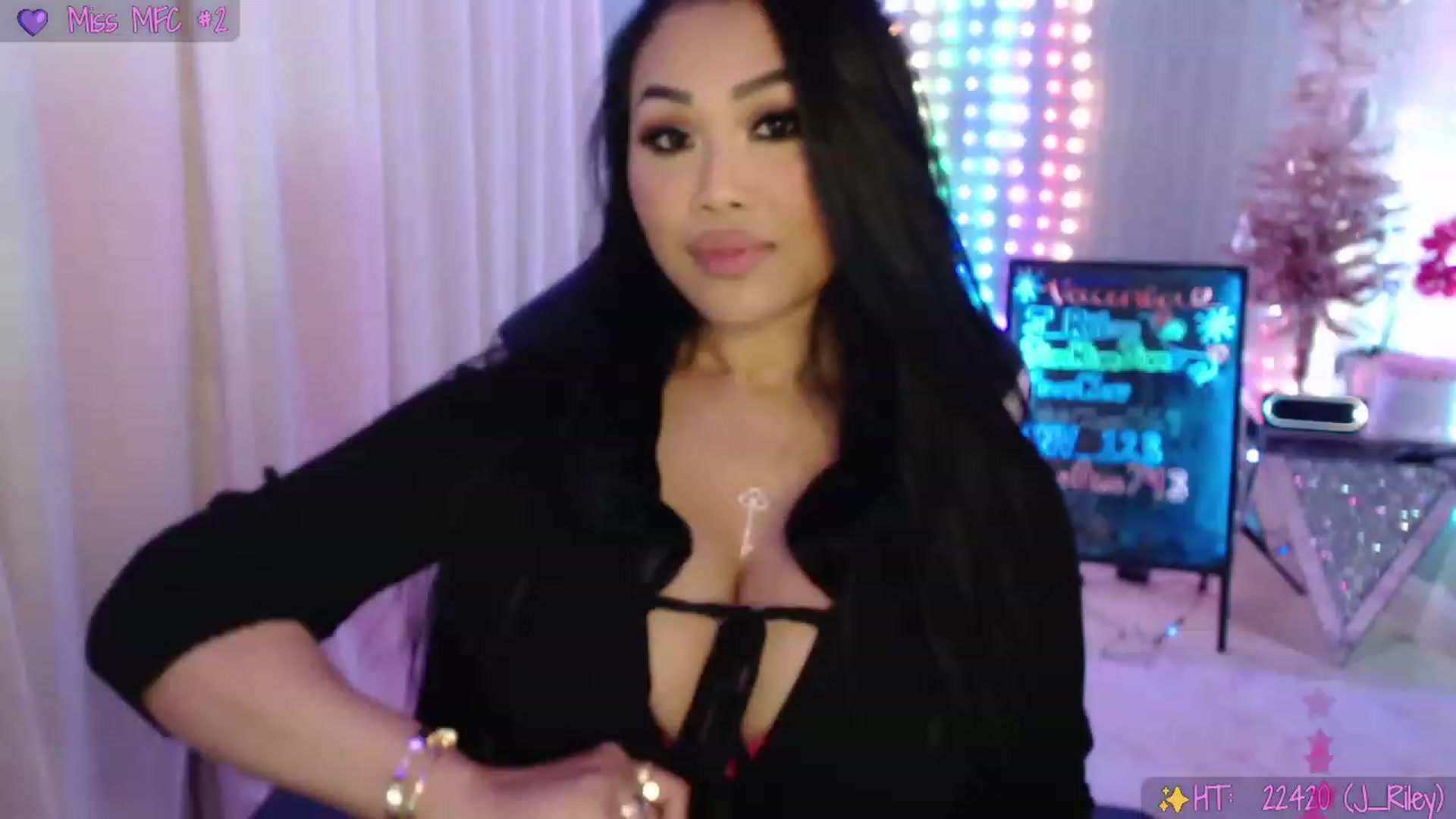 Gallery image thumbnail from SinCityVEE's myfreecams stream on, 12/30/2023, 05:54 image 9 of 20