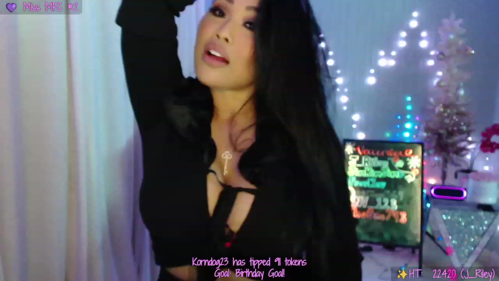 Gallery image thumbnail from SinCityVEE's myfreecams stream on, 12/30/2023, 05:54 image 11 of 20