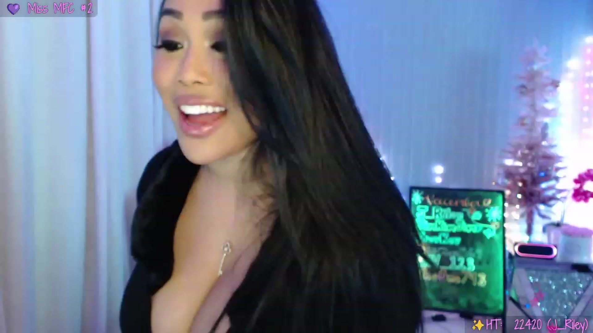 Gallery image thumbnail from SinCityVEE's myfreecams stream on, 12/30/2023, 05:54 image 18 of 20