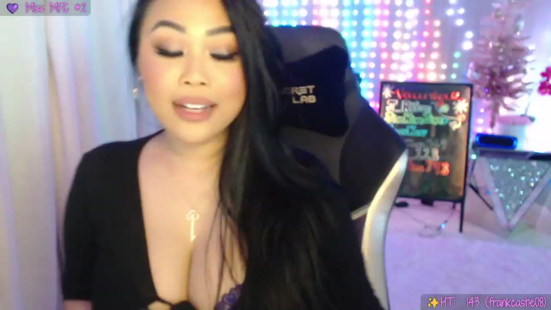 Gallery image thumbnail from SinCityVEE's myfreecams stream on, 12/31/2023, 09:51 image 13 of 20
