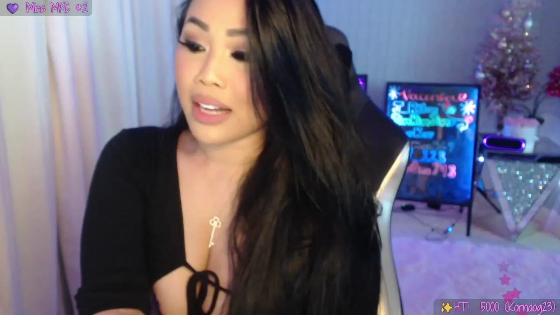 Gallery image thumbnail from SinCityVEE's myfreecams stream on, 12/31/2023, 09:51 image 20 of 20