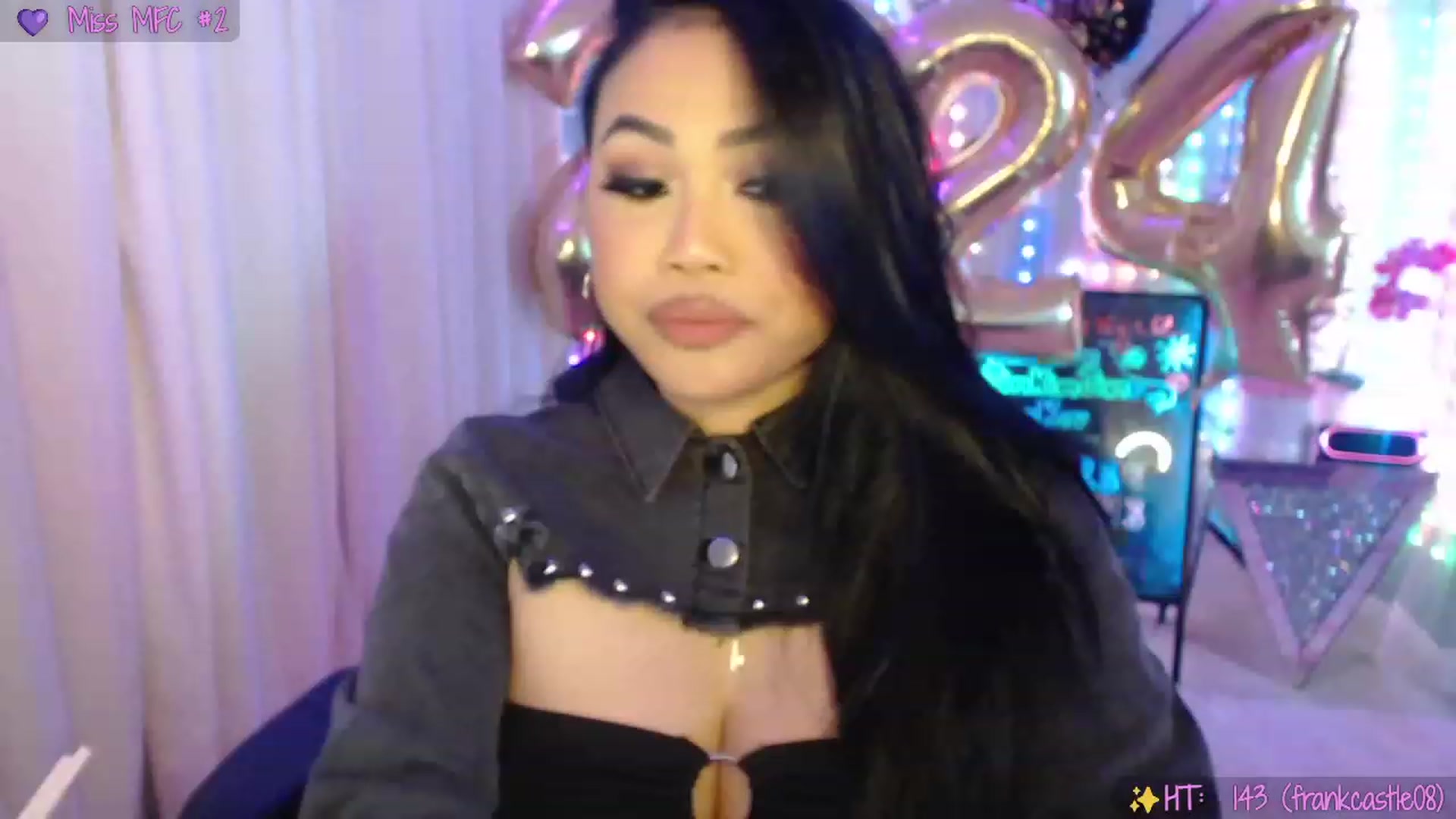 Gallery image thumbnail from SinCityVEE's myfreecams stream on, 01/01/2024, 07:22 image 11 of 20