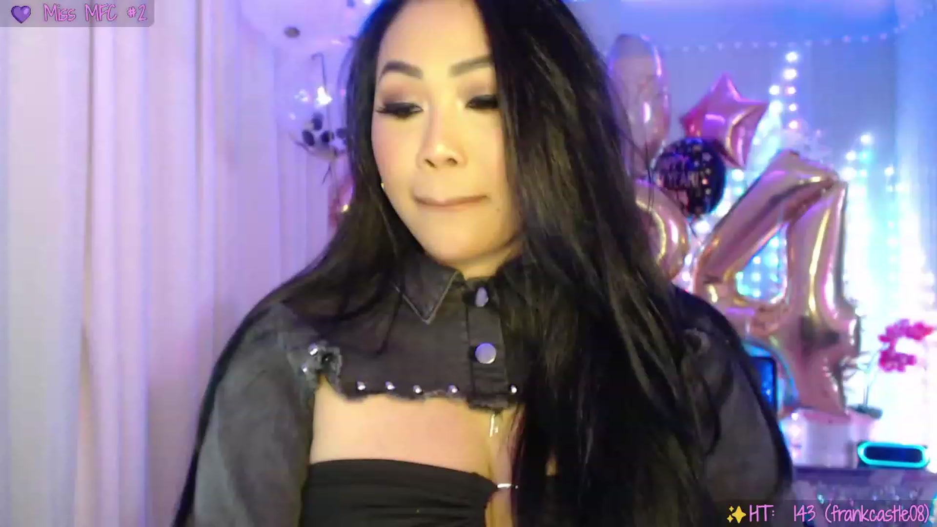 Gallery image thumbnail from SinCityVEE's myfreecams stream on, 01/01/2024, 07:22 image 14 of 20