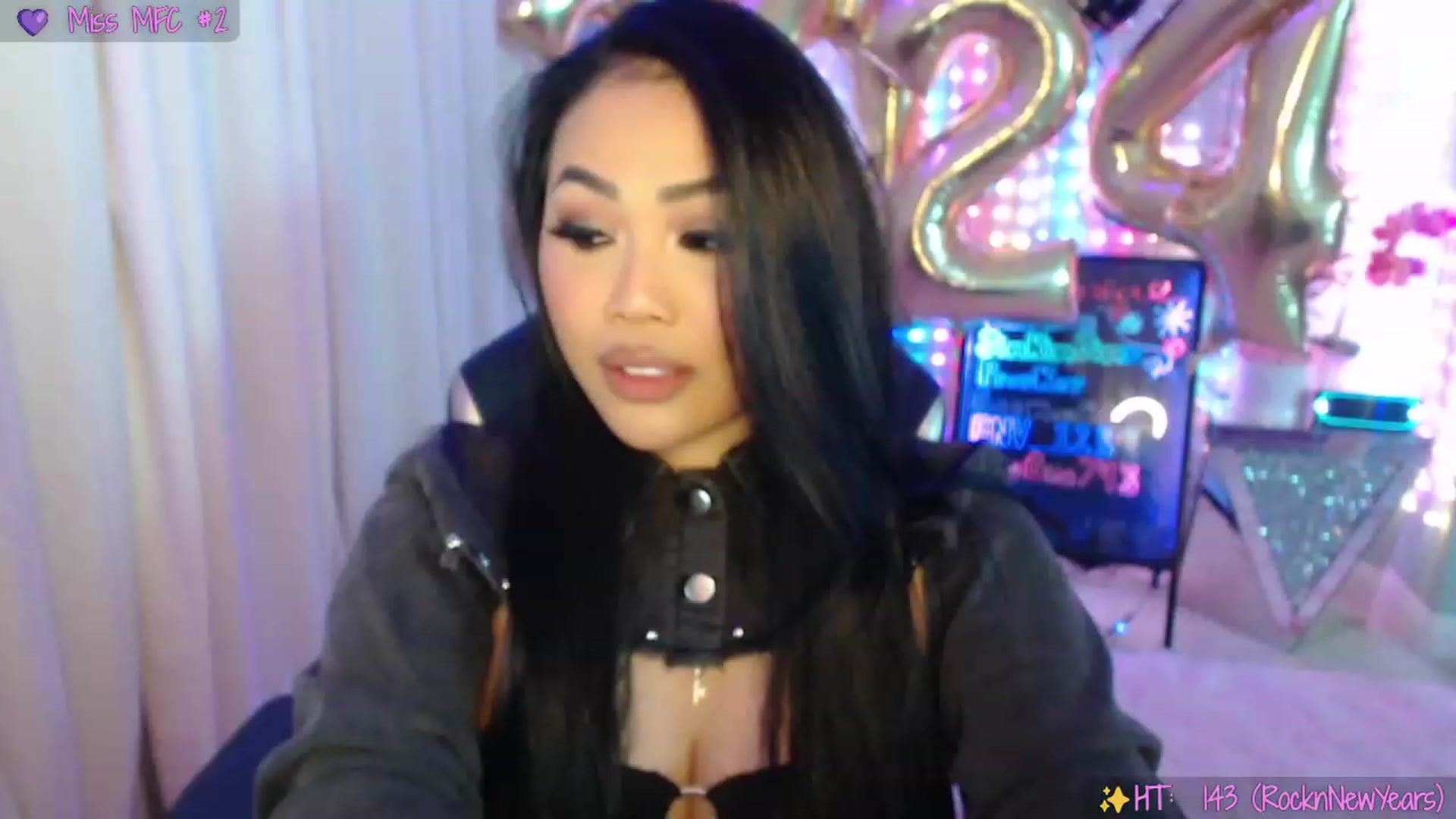 Gallery image thumbnail from SinCityVEE's myfreecams stream on, 01/01/2024, 07:22 image 5 of 20