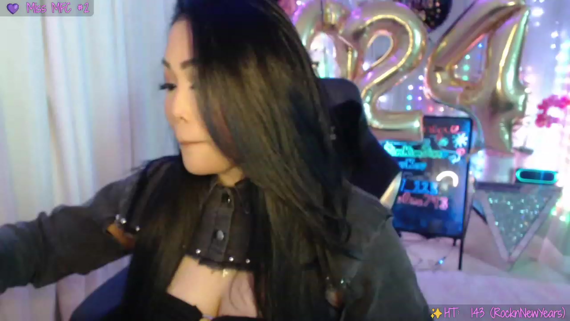 Gallery image thumbnail from SinCityVEE's myfreecams stream on, 01/01/2024, 07:22 image 10 of 20