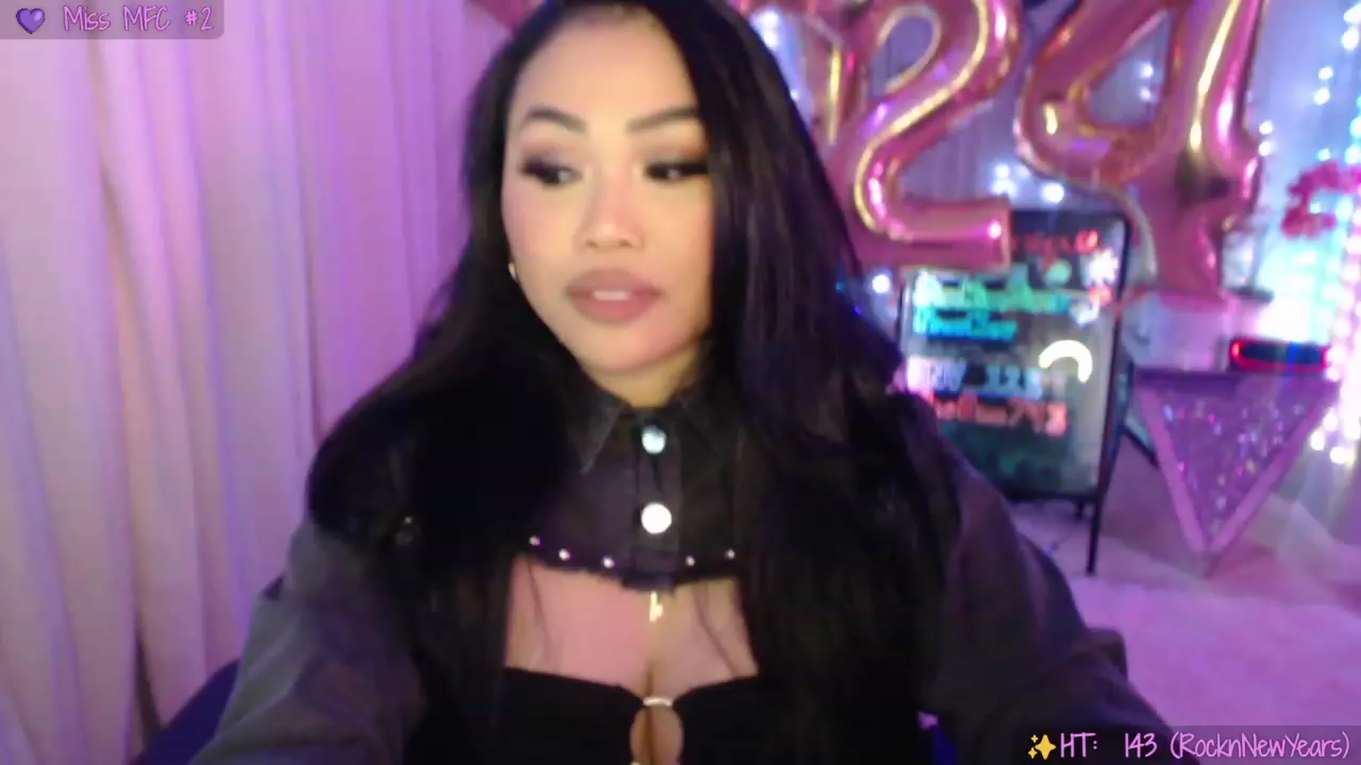 Gallery image thumbnail from SinCityVEE's myfreecams stream on, 01/01/2024, 07:22 image 8 of 20