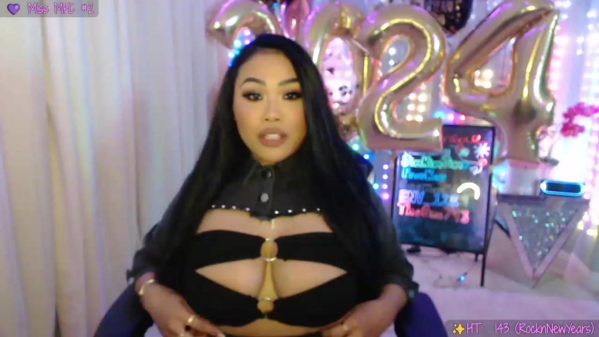 Gallery image thumbnail from SinCityVEE's myfreecams stream on, 01/01/2024, 07:22 image 4 of 20