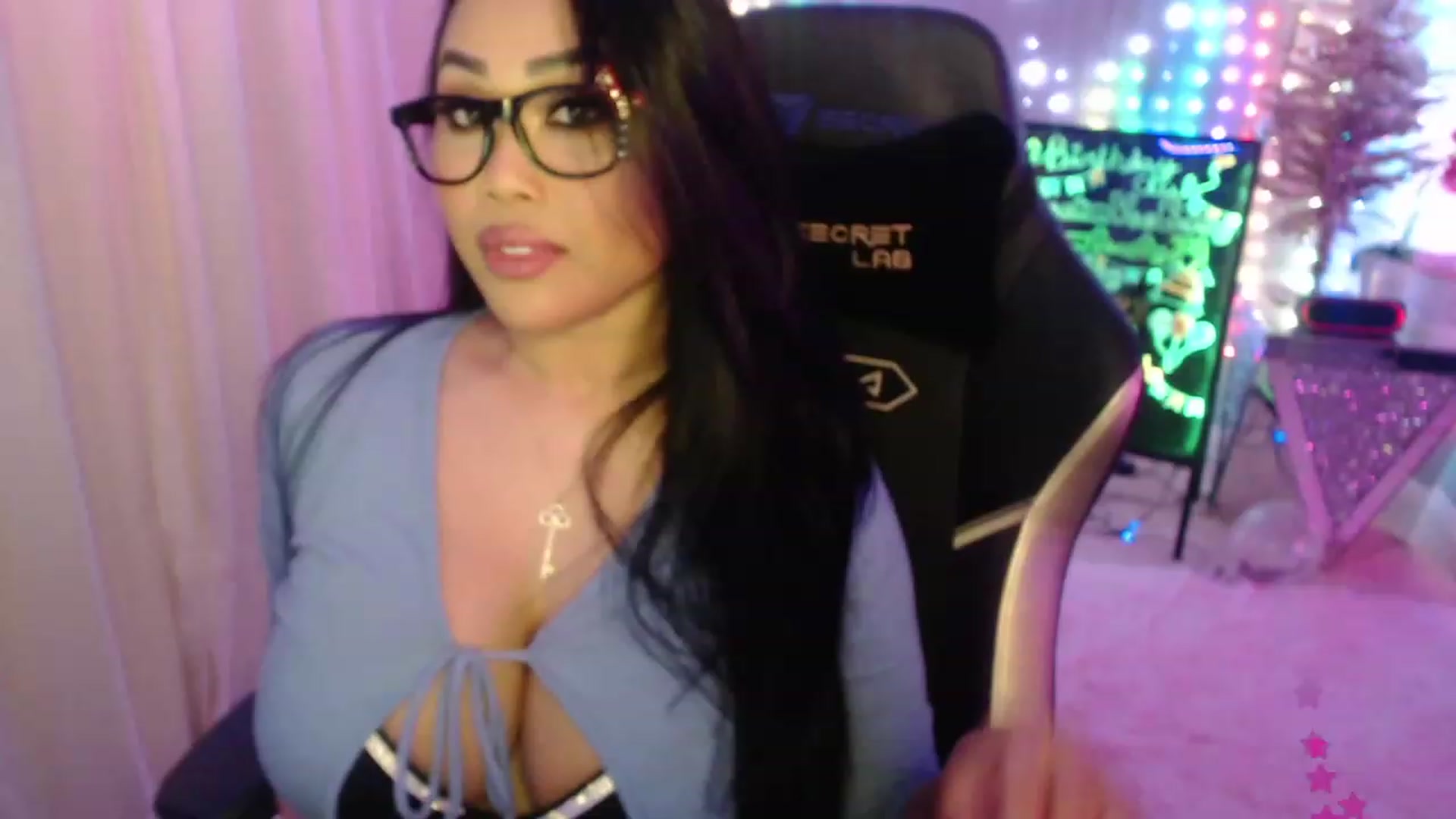 Gallery image thumbnail from SinCityVEE's myfreecams stream on, 01/05/2024, 09:14 image 17 of 20