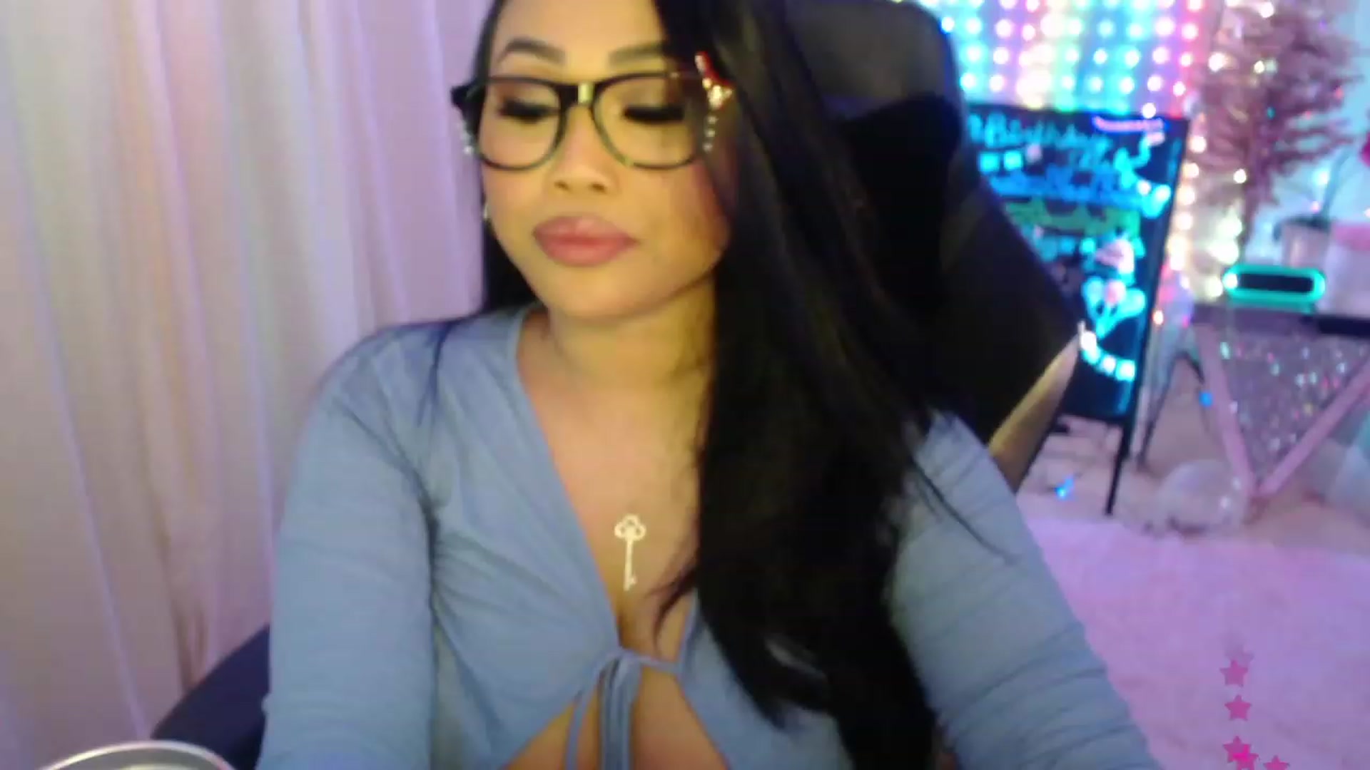 Gallery image thumbnail from SinCityVEE's myfreecams stream on, 01/05/2024, 09:14 image 19 of 20