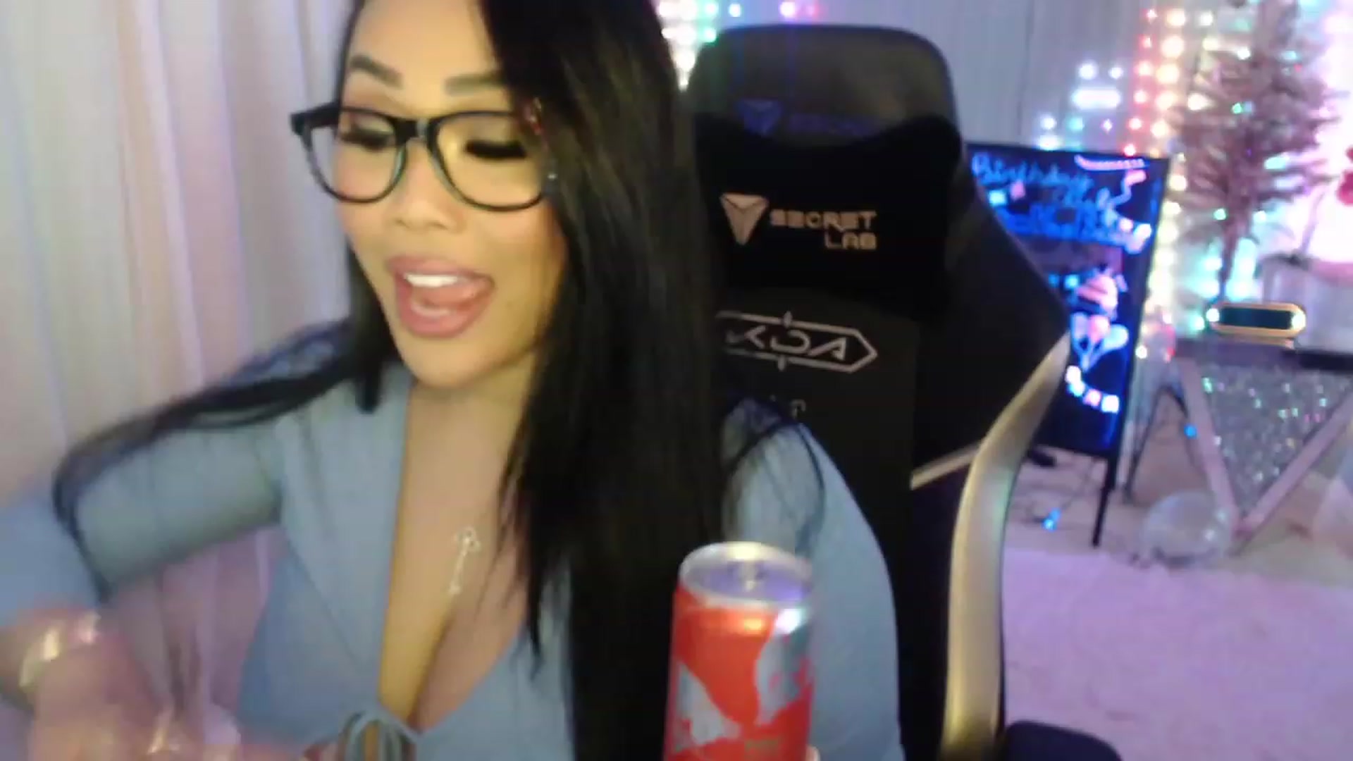 Gallery image thumbnail from SinCityVEE's myfreecams stream on, 01/05/2024, 09:14 image 8 of 20