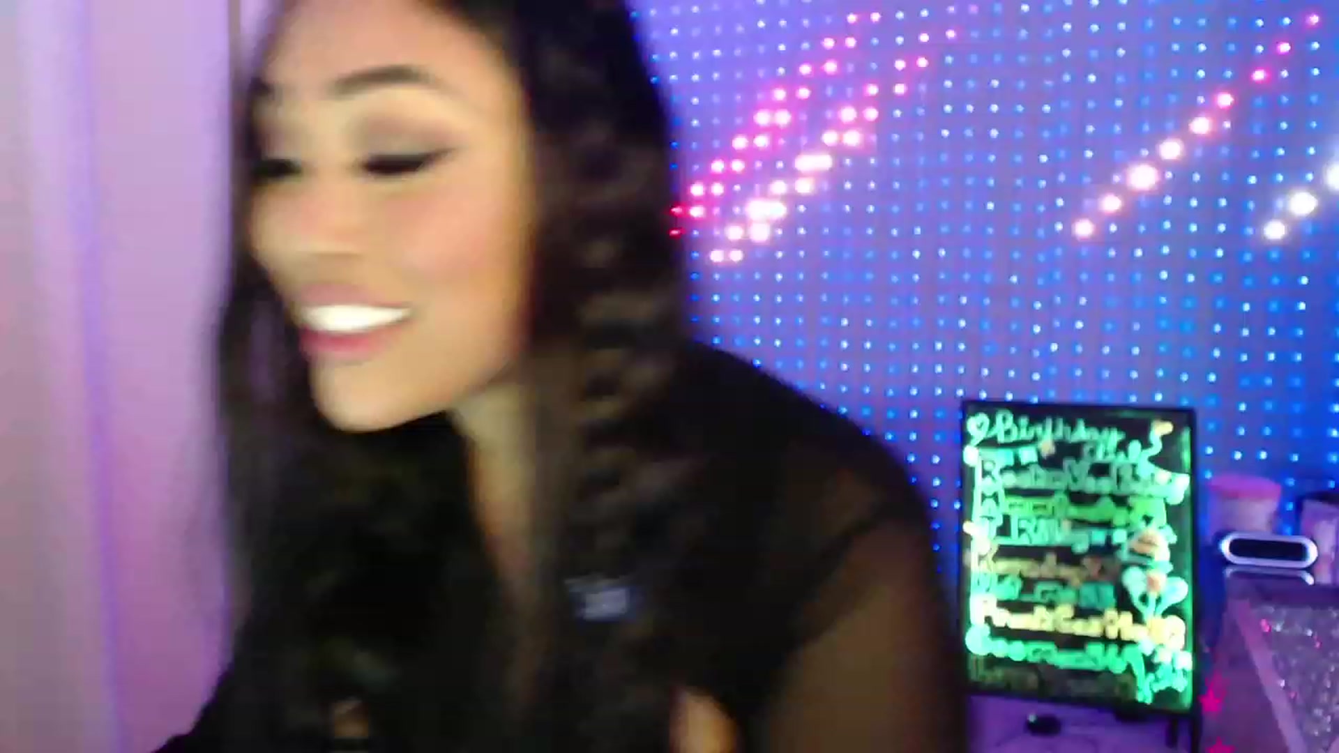 Gallery image thumbnail from SinCityVEE's myfreecams stream on, 01/09/2024, 08:33 image 17 of 20