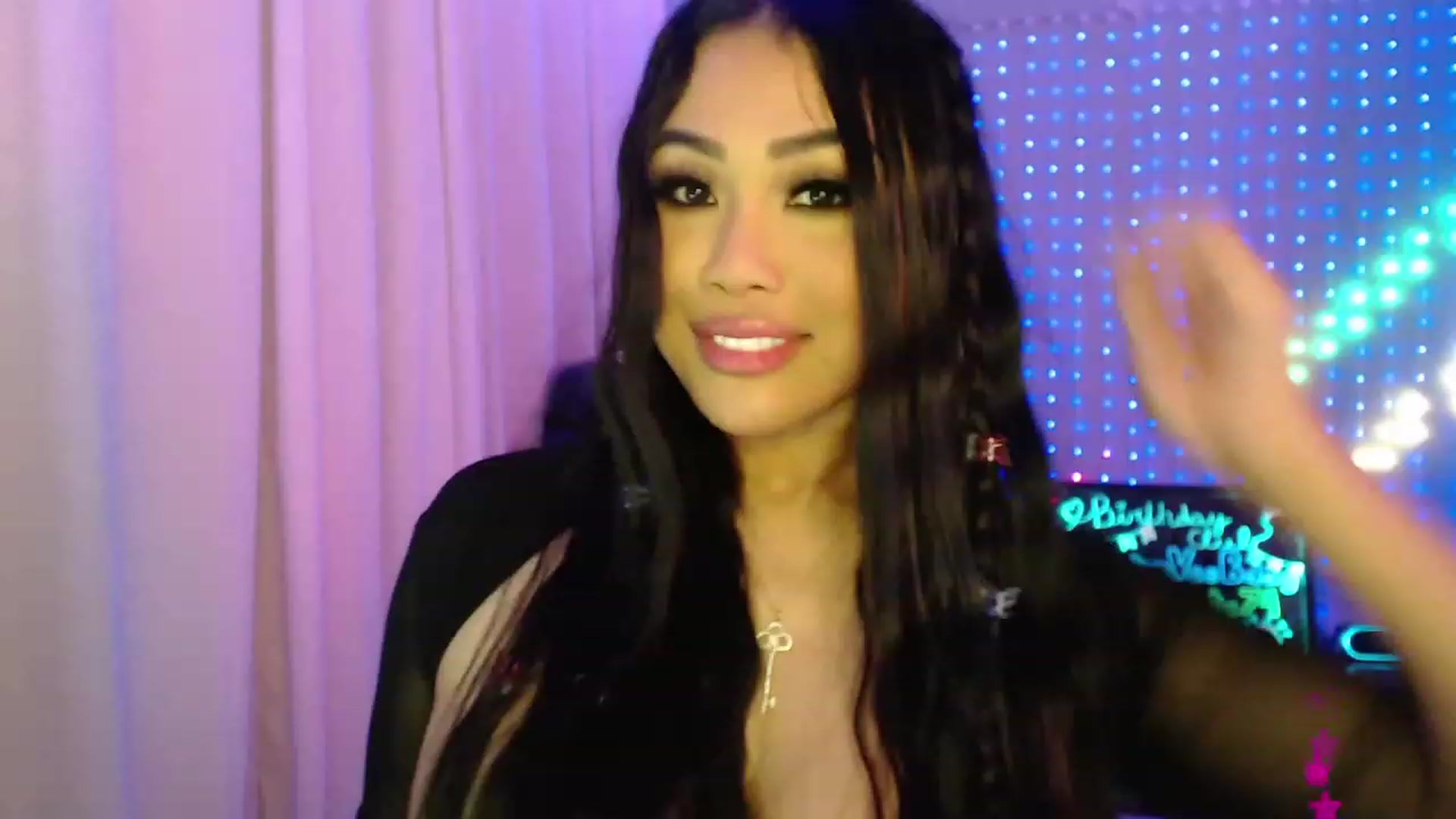 Gallery image thumbnail from SinCityVEE's myfreecams stream on, 01/09/2024, 09:01 image 20 of 20