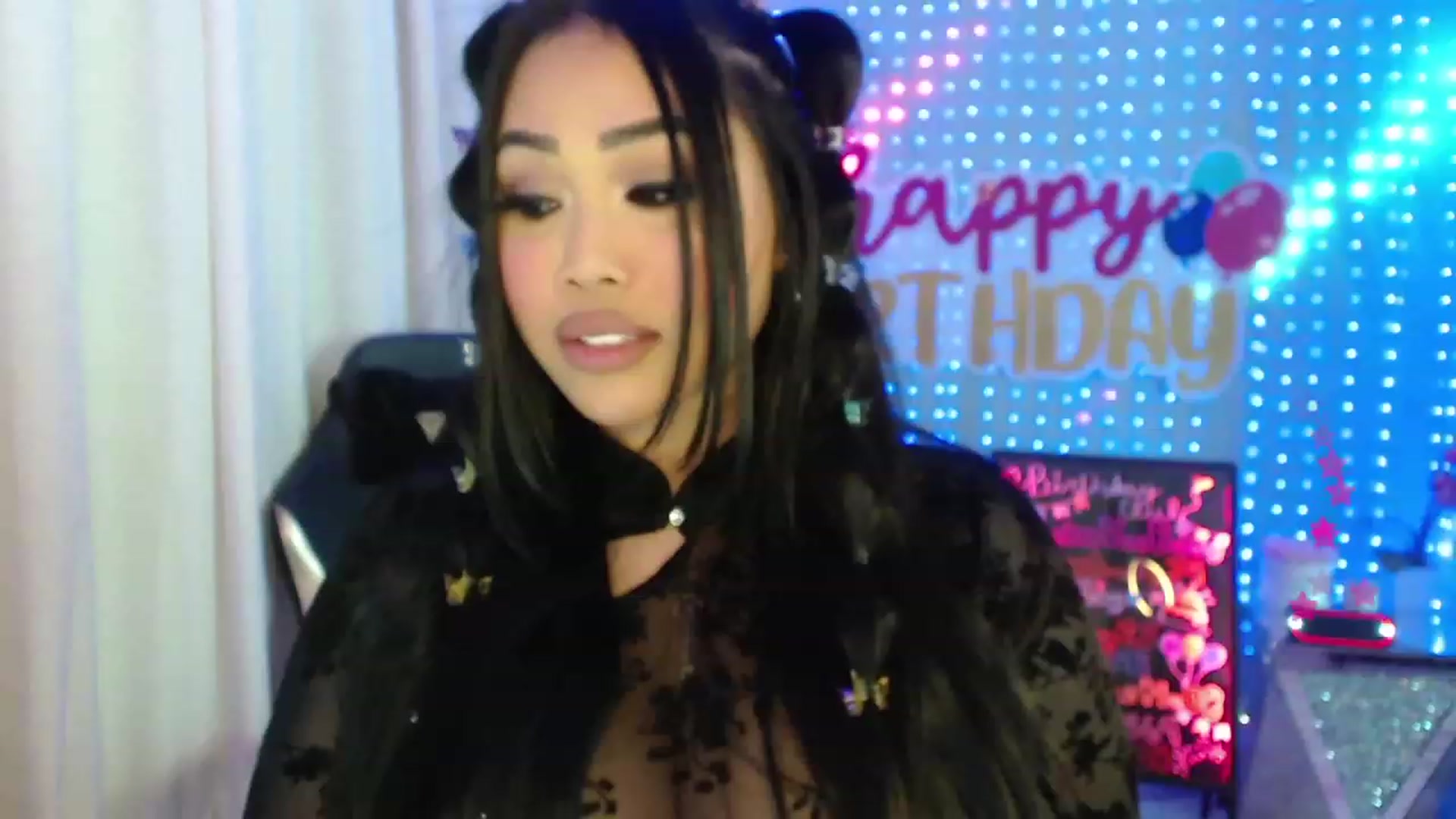 Gallery image thumbnail from SinCityVEE's myfreecams stream on, 01/14/2024, 08:03 image 12 of 20