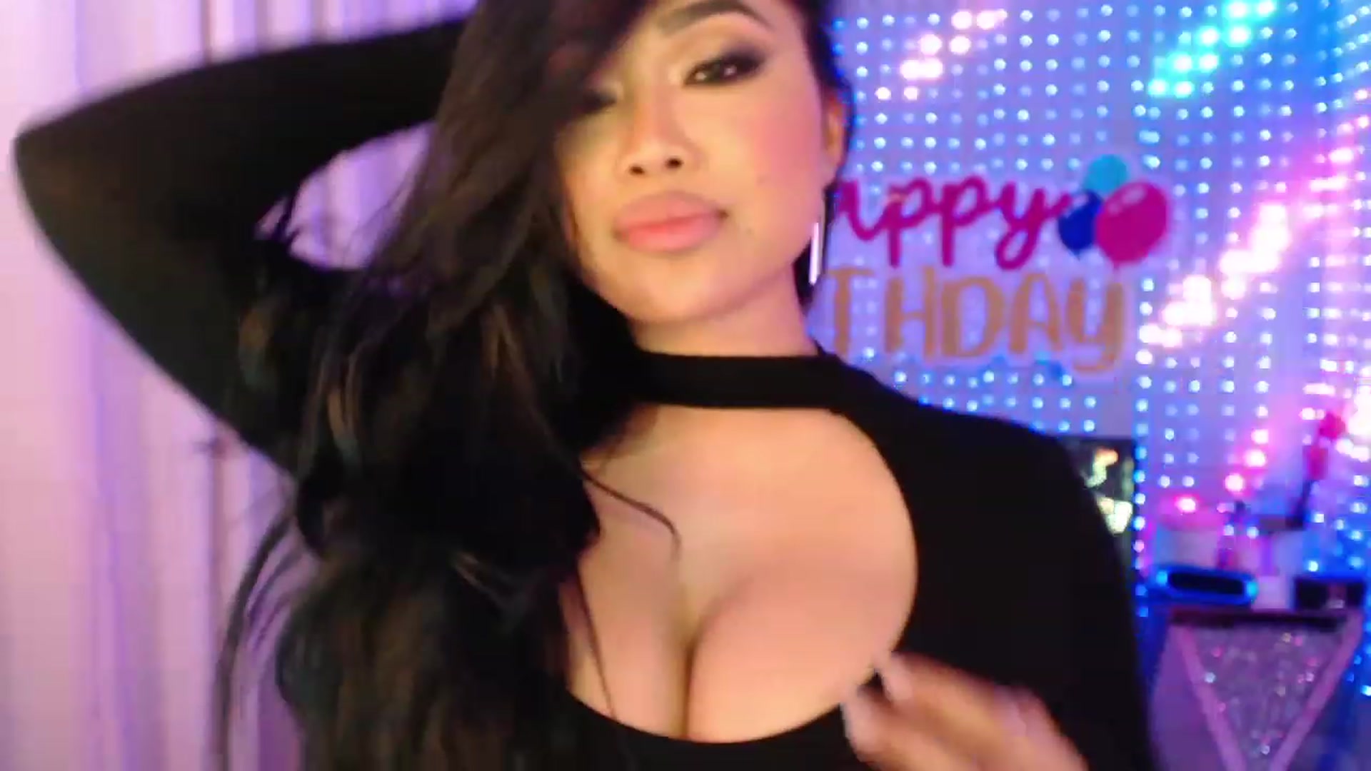 Gallery image thumbnail from SinCityVEE's myfreecams stream on, 01/23/2024, 05:57 image 15 of 20