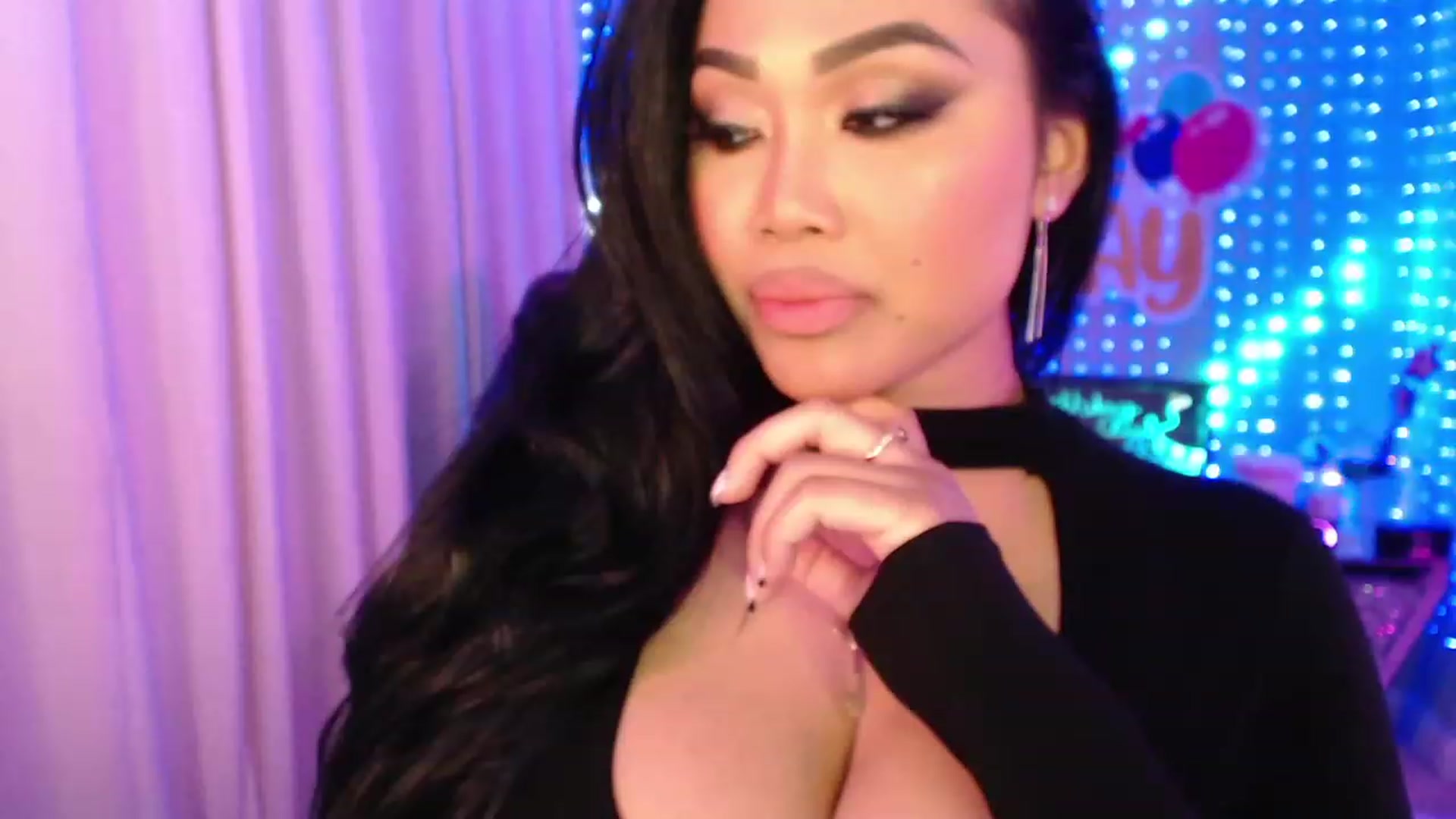Gallery image thumbnail from SinCityVEE's myfreecams stream on, 01/23/2024, 05:57 image 16 of 20